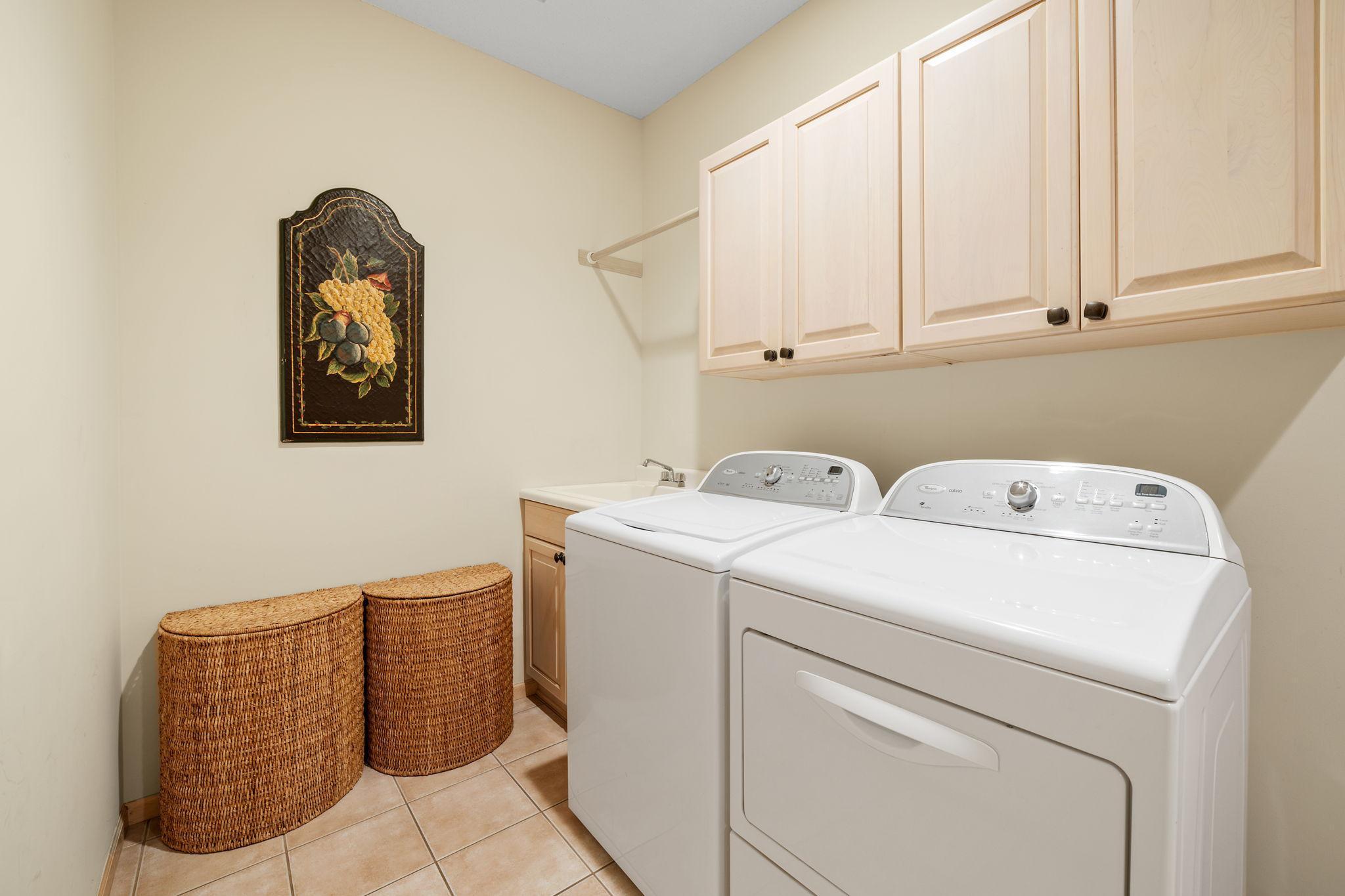 Wayzata, Minnesota, 55391, United States, 4 Bedrooms Bedrooms, ,3 BathroomsBathrooms,Residential,Active,1953718