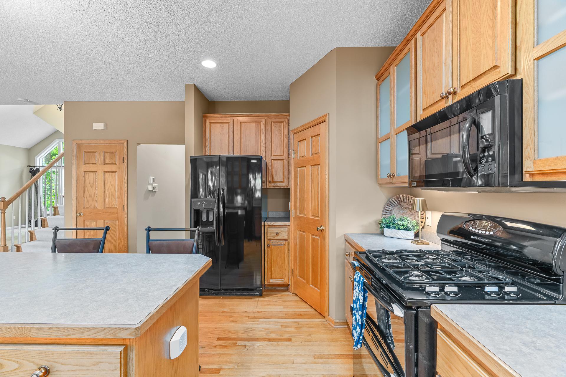 Prior Lake, Minnesota, 55372, United States, 4 Bedrooms Bedrooms, ,4 BathroomsBathrooms,Residential,Active,1995257