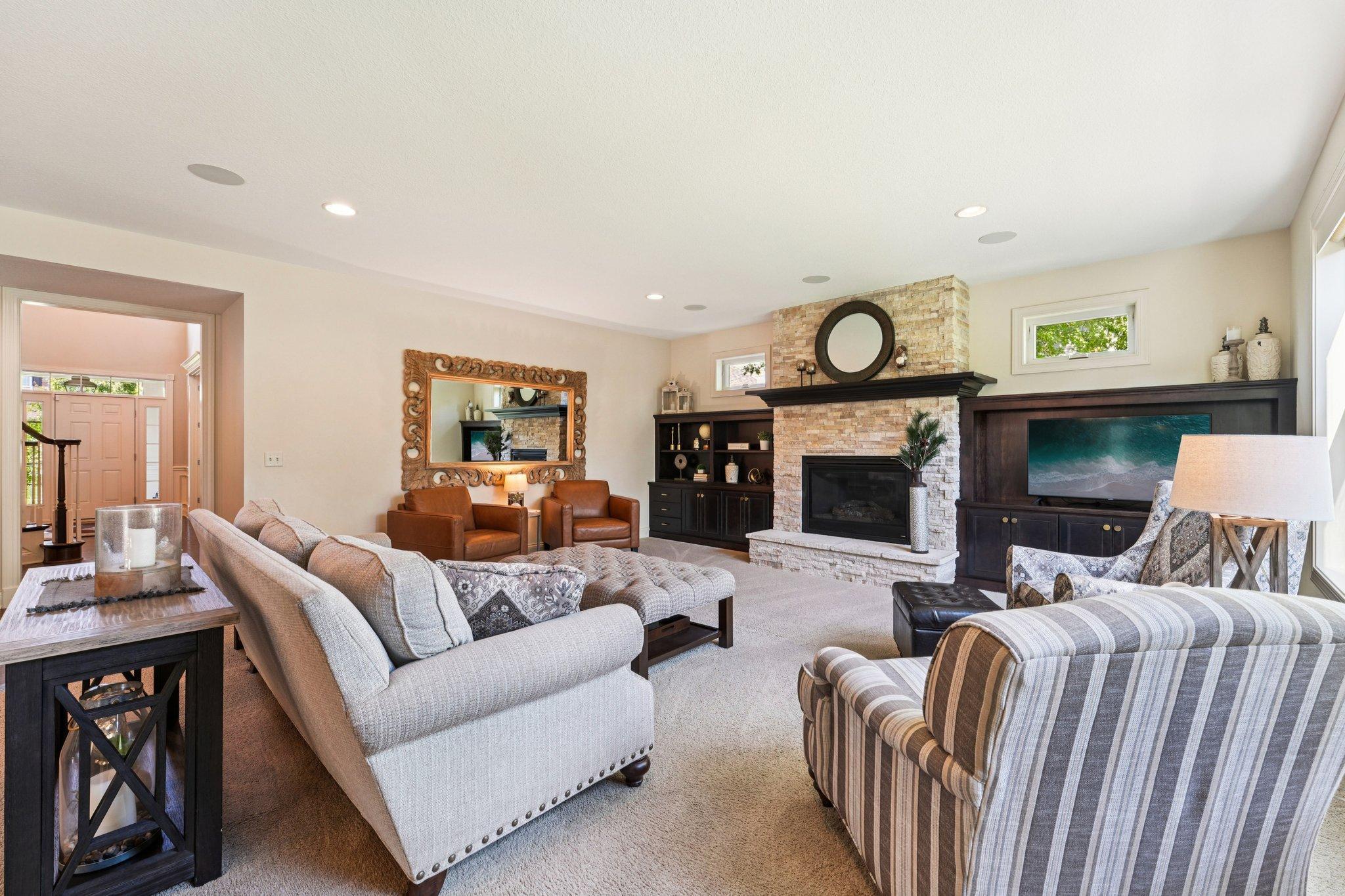 Eden Prairie, Minnesota, 55347, United States, 5 Bedrooms Bedrooms, ,6 BathroomsBathrooms,Residential,Active,1959962