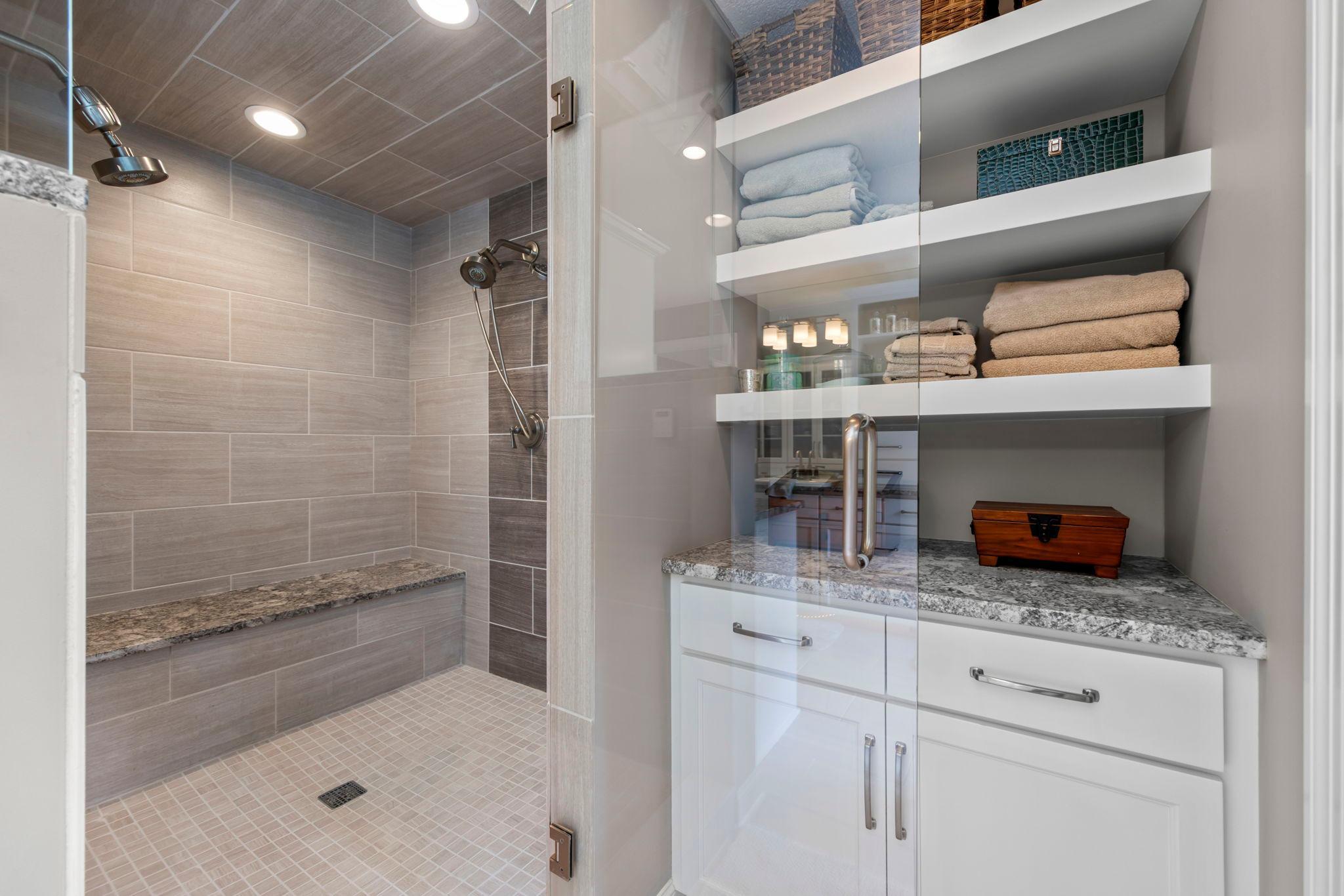 Rosemount, Minnesota, 55068, United States, 5 Bedrooms Bedrooms, ,5 BathroomsBathrooms,Residential,Active,2007318