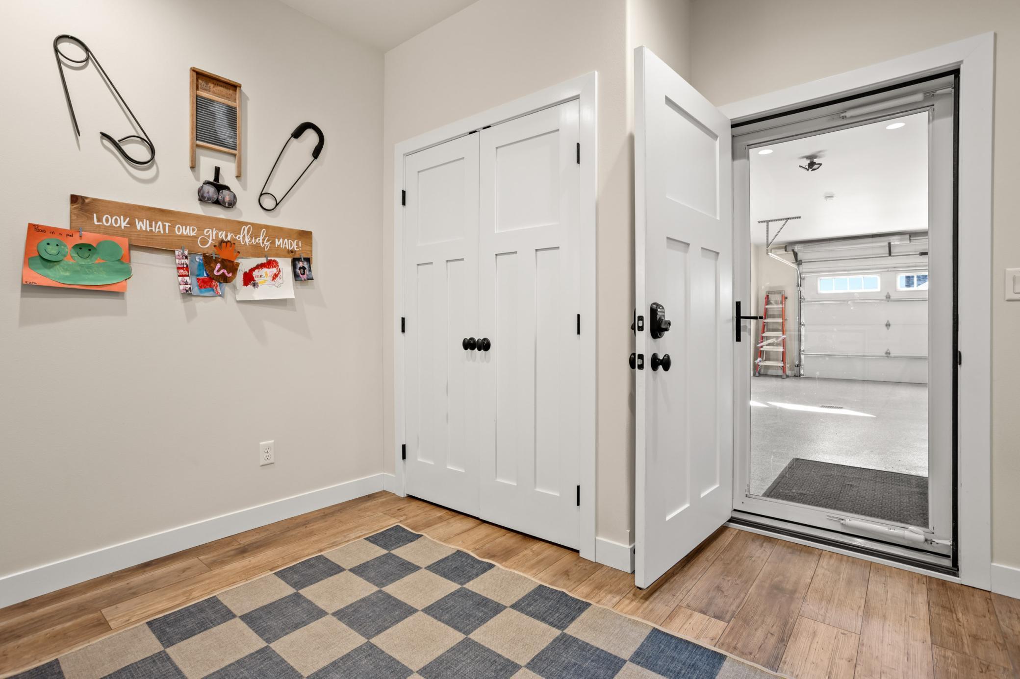 West Fargo, North Dakota, 58078, United States, 3 Bedrooms Bedrooms, ,3 BathroomsBathrooms,Residential,Active,1970933