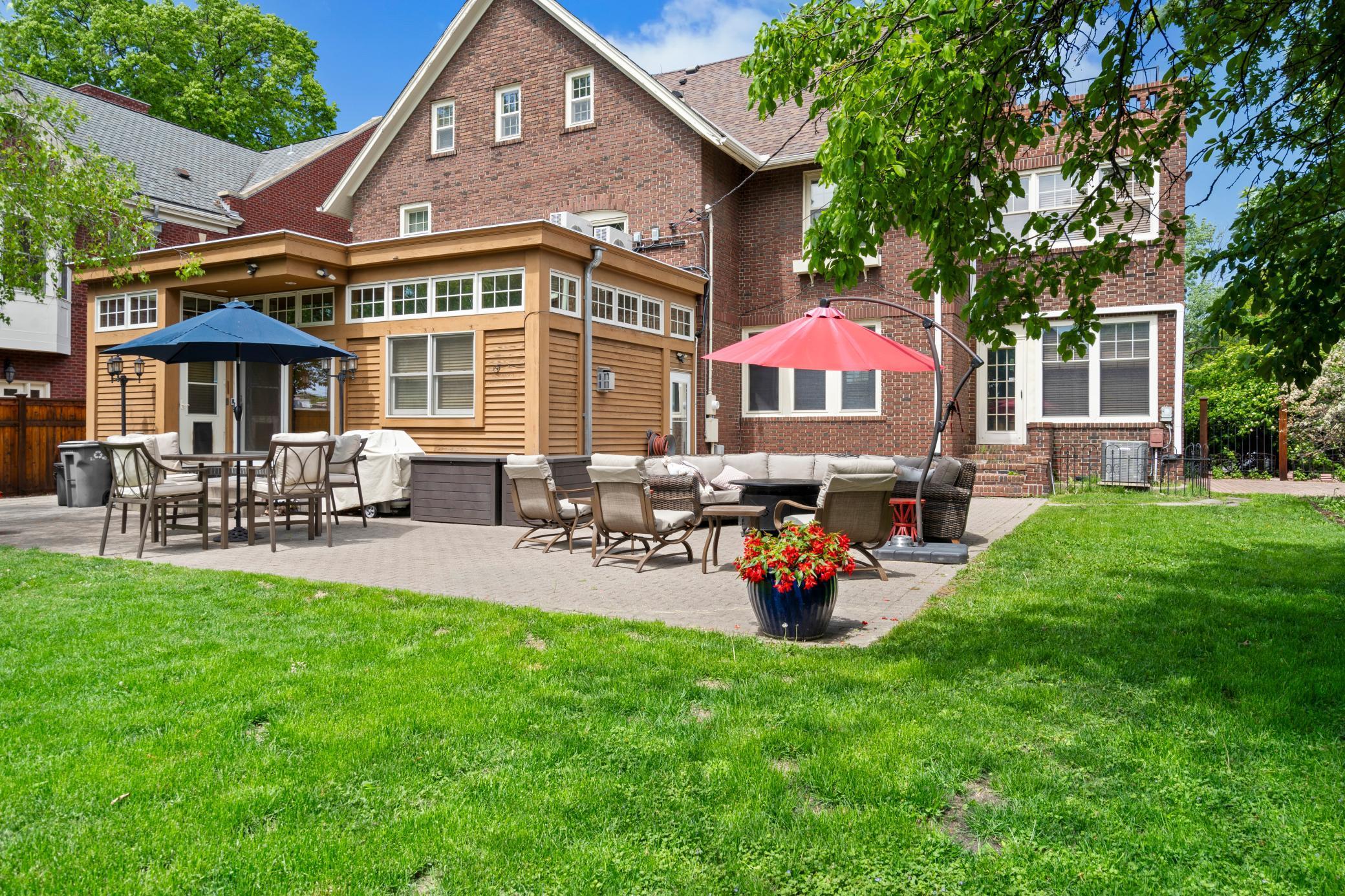 Saint Paul, Minnesota, 55105, United States, 6 Bedrooms Bedrooms, ,5 BathroomsBathrooms,Residential,Pending,2011867