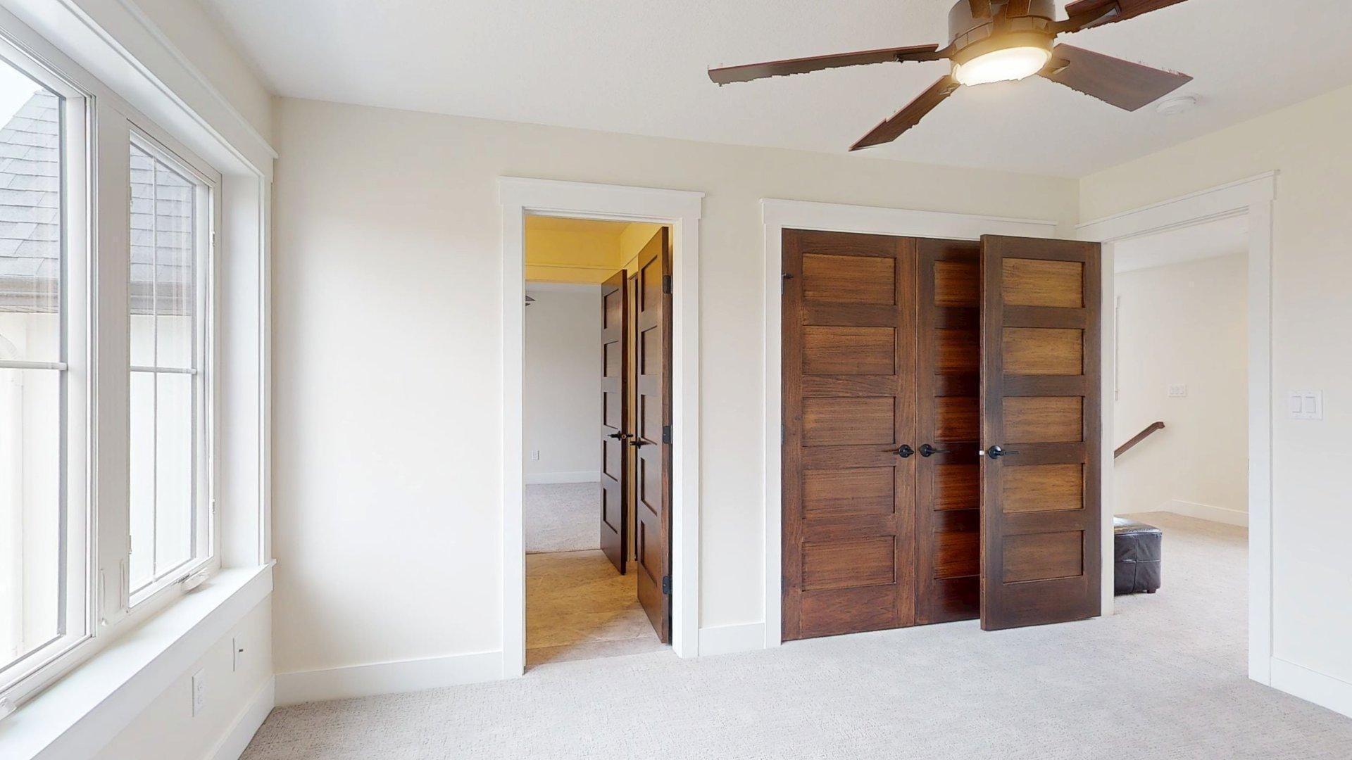 Rochester, Minnesota, 55901, United States, ,4 BathroomsBathrooms,Residential,Active,1853238