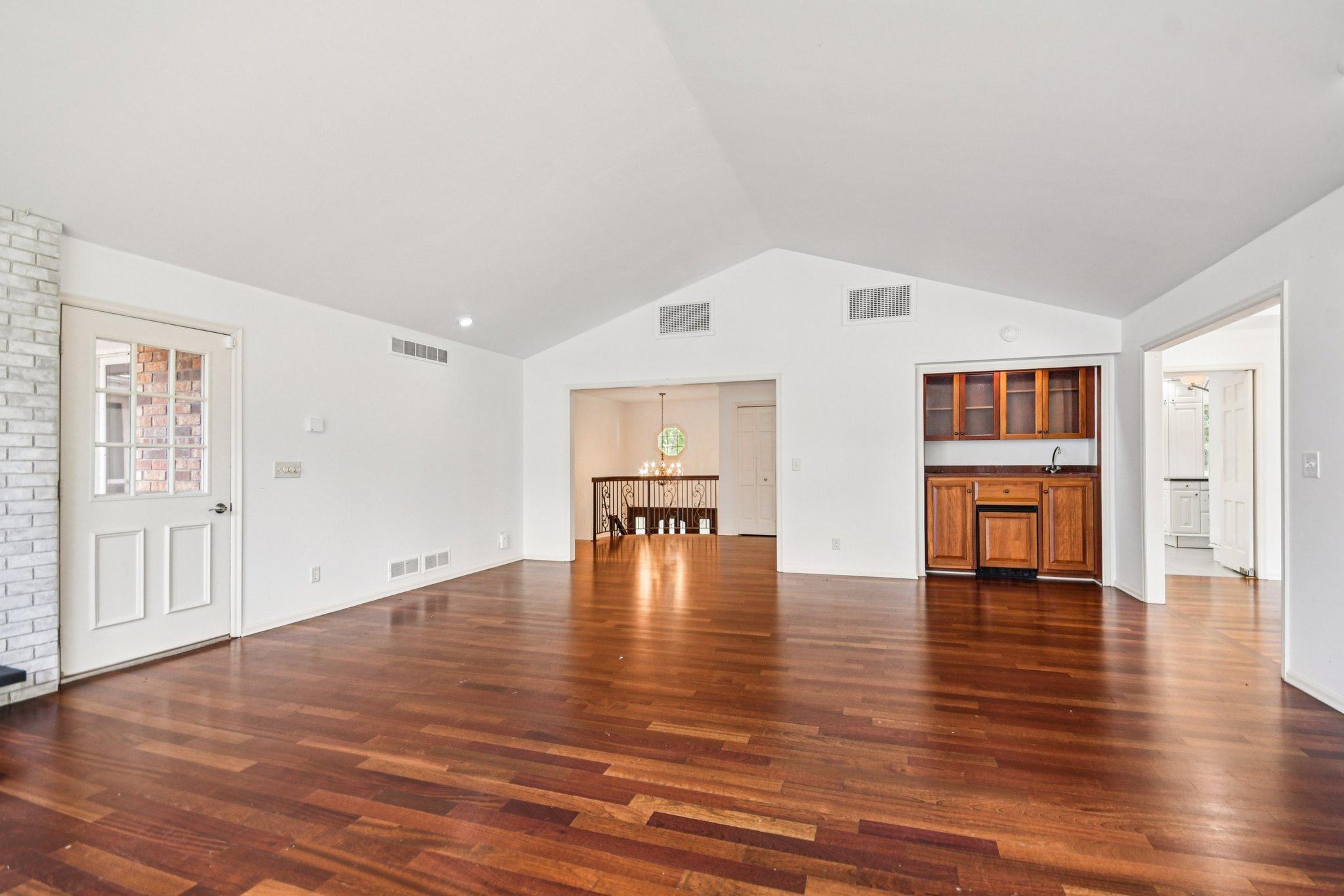North Oaks, Minnesota, 55127, United States, 5 Bedrooms Bedrooms, ,5 BathroomsBathrooms,Residential,Active,1943773