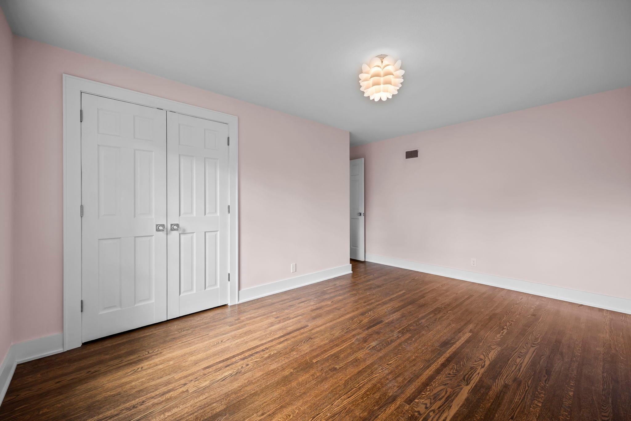 Minneapolis, Minnesota, 55435, United States, 5 Bedrooms Bedrooms, ,5 BathroomsBathrooms,Residential,Active,1944270
