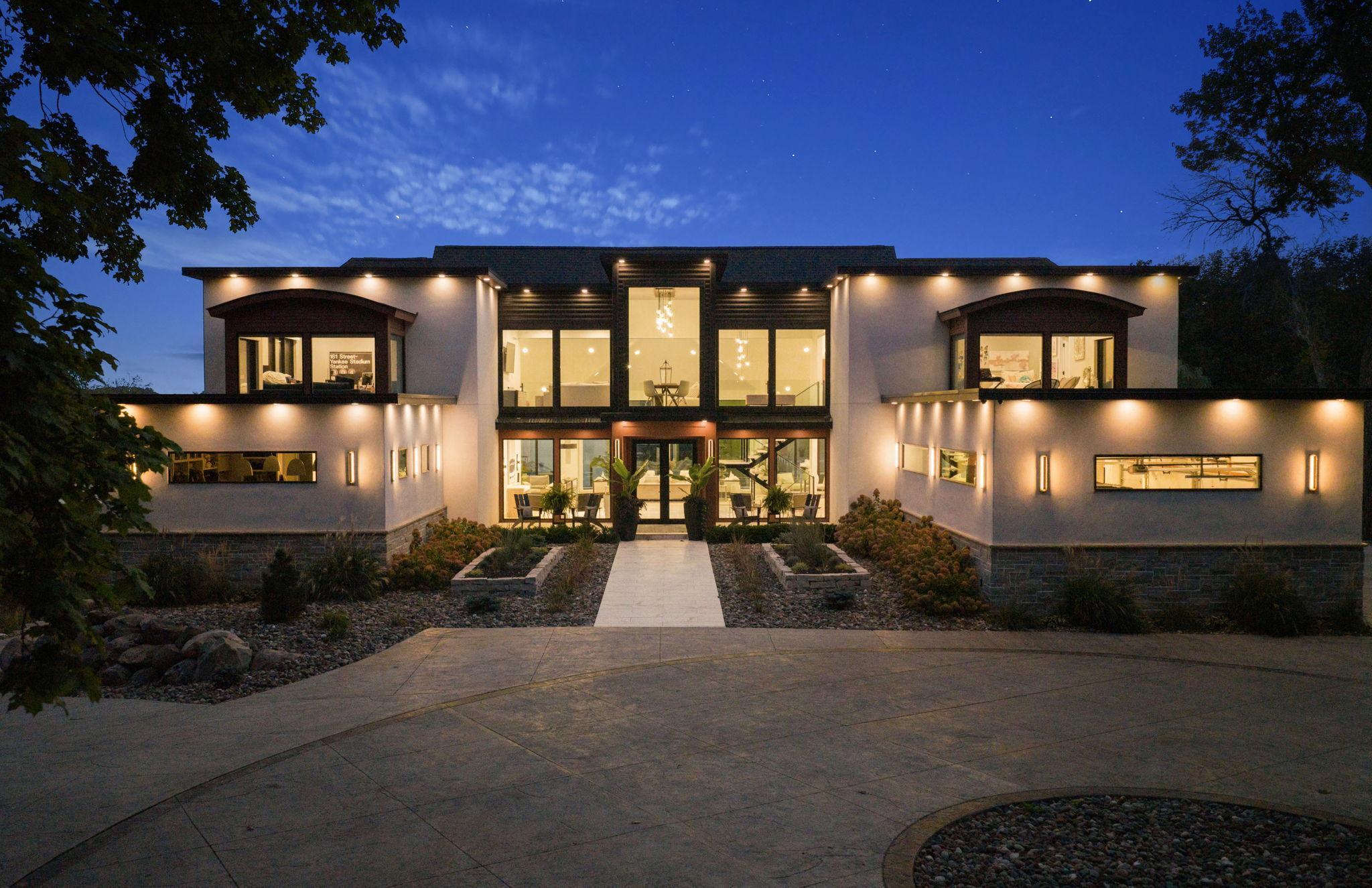 Wayzata, Minnesota, 55391, United States, 8 Bedrooms Bedrooms, ,11 BathroomsBathrooms,Residential,Active,1959932