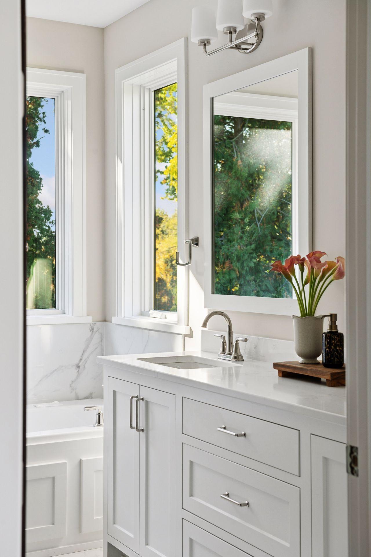 Saint Paul, Minnesota, 55118, United States, 4 Bedrooms Bedrooms, ,4 BathroomsBathrooms,Residential,Active,1973547