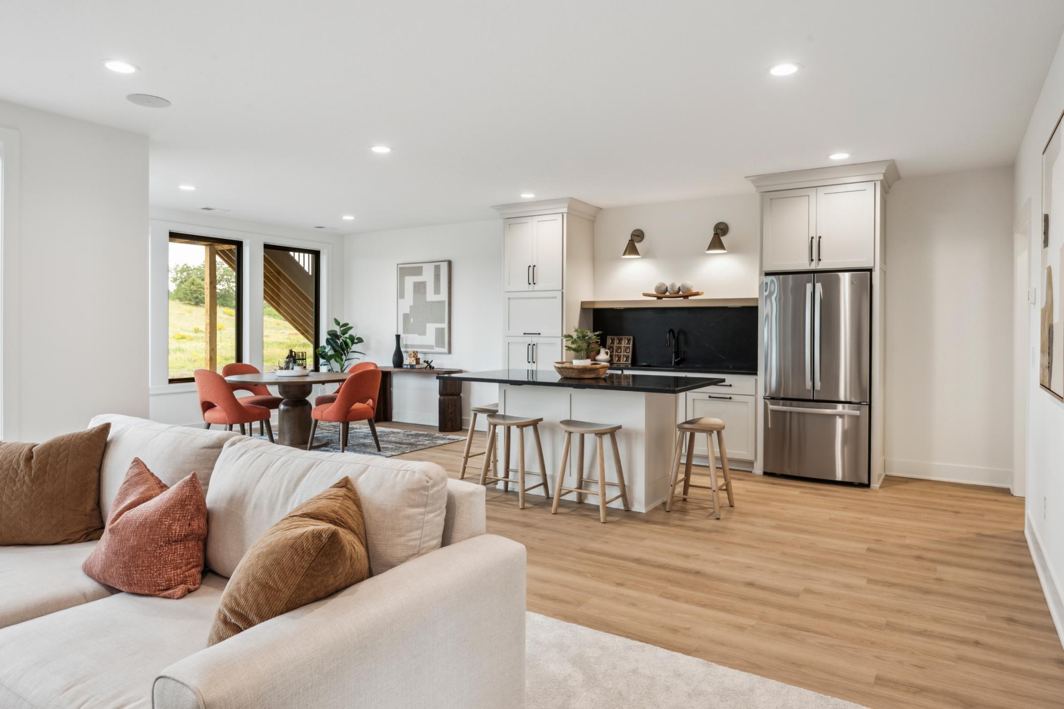 Prior Lake, Minnesota, 55372, United States, 5 Bedrooms Bedrooms, ,6 BathroomsBathrooms,Residential,Active,2010543