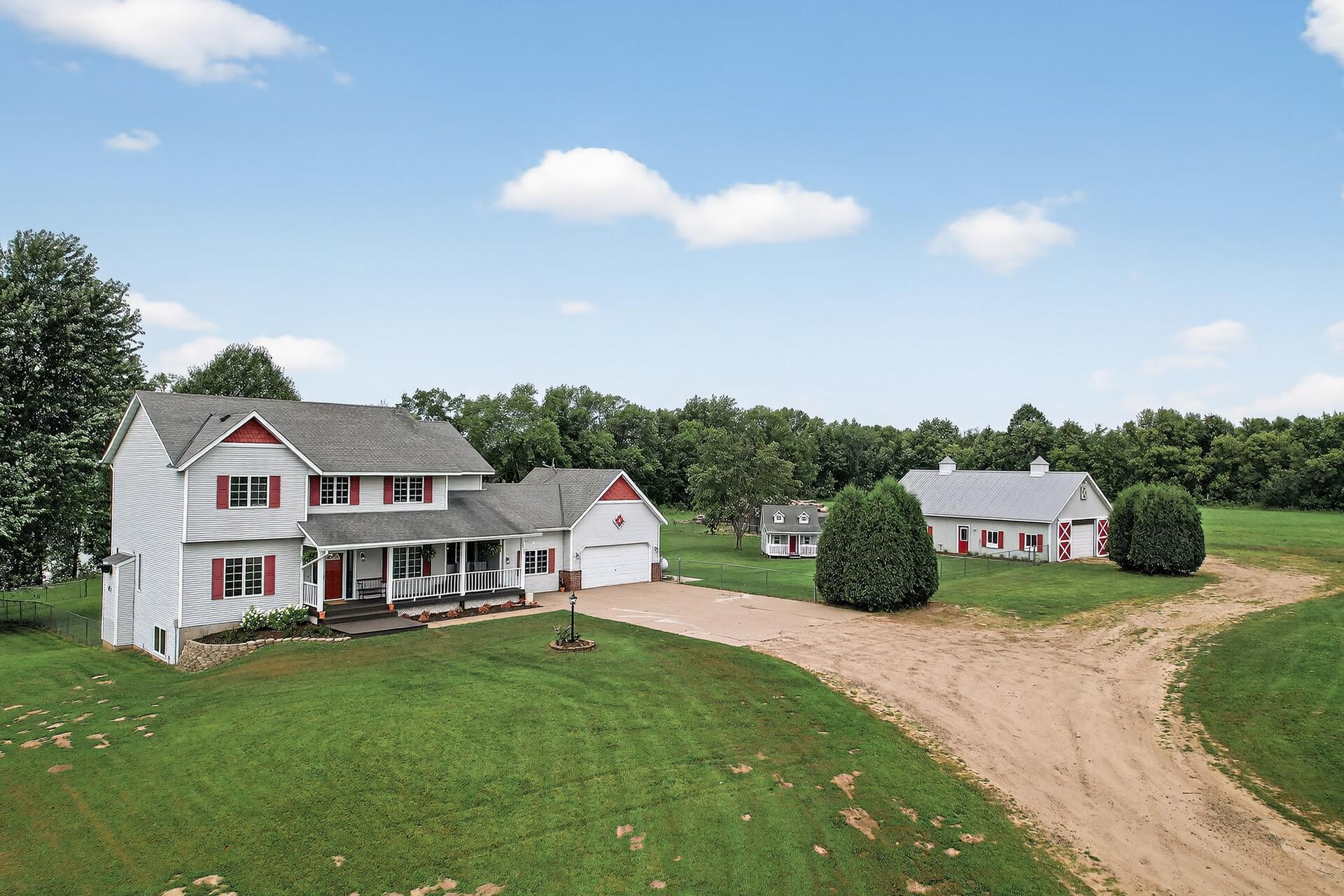 Lindstrom, Minnesota, 55045, United States, 5 Bedrooms Bedrooms, ,4 BathroomsBathrooms,Residential,Active,1920250
