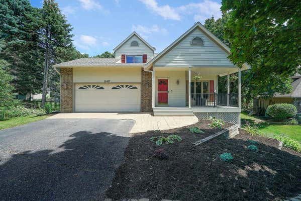 10457 COVINGTON CIR, EDEN PRAIRIE, MN 55347 - Image 1