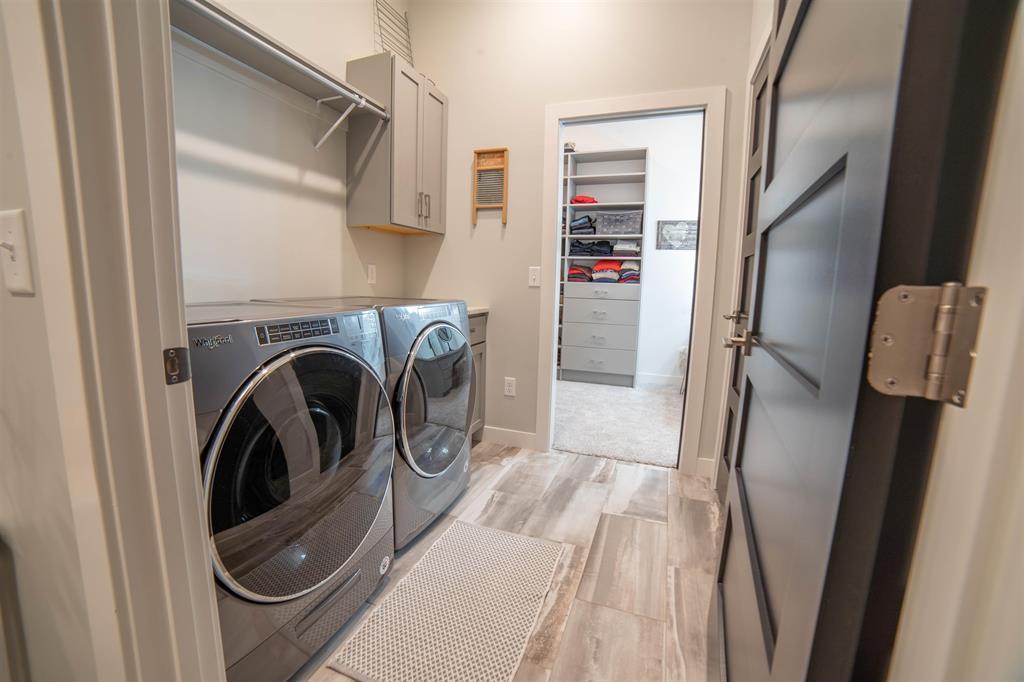 Duluth, Minnesota, 55811, United States, 3 Bedrooms Bedrooms, ,3 BathroomsBathrooms,Residential,Active,1963384