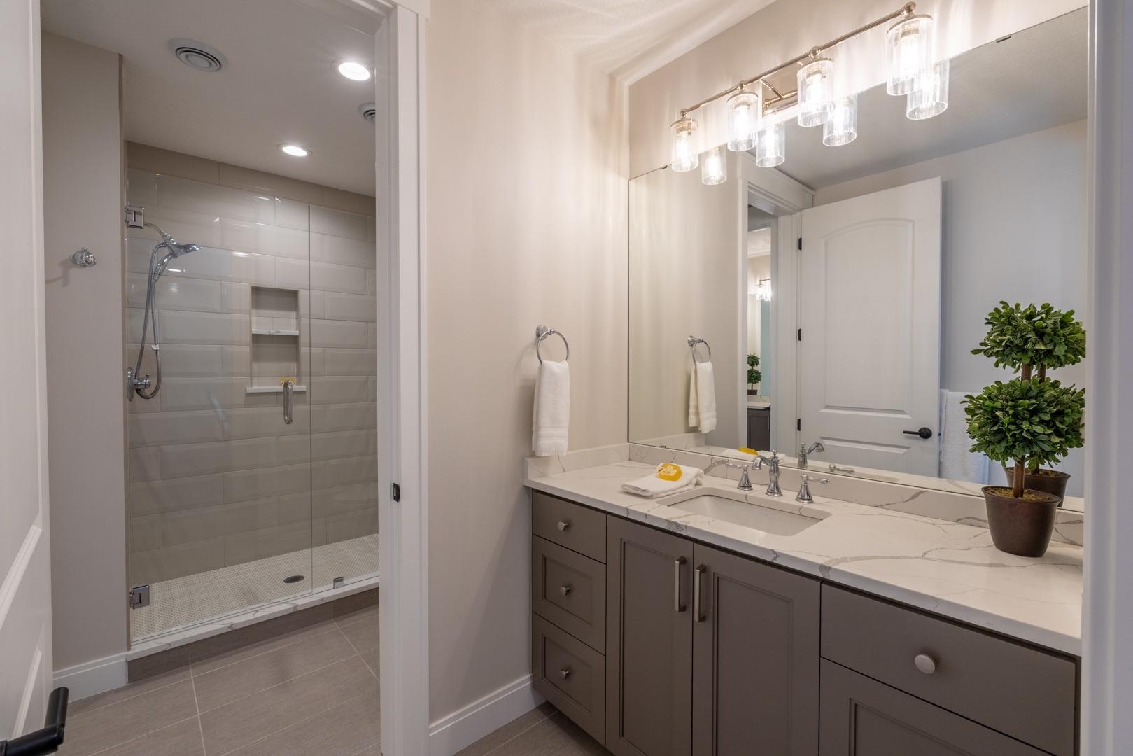 Rochester, Minnesota, 55902, United States, 4 Bedrooms Bedrooms, ,4 BathroomsBathrooms,Residential,Active,1853329