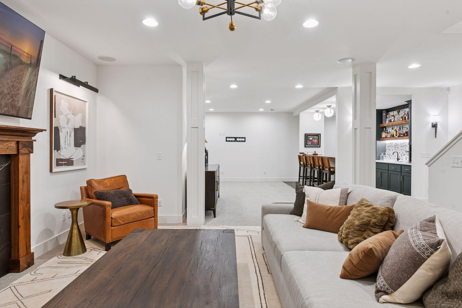 Edina, Minnesota, 55424, United States, 5 Bedrooms Bedrooms, ,5 BathroomsBathrooms,Residential,Active,1952315