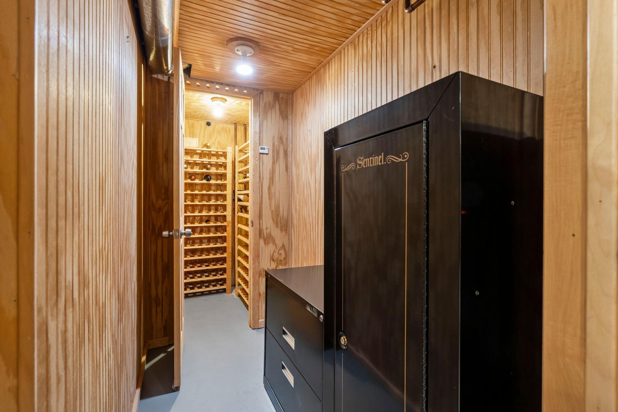 Arden Hills, Minnesota, 55112, United States, 4 Bedrooms Bedrooms, ,3 BathroomsBathrooms,Residential,Active,1973290