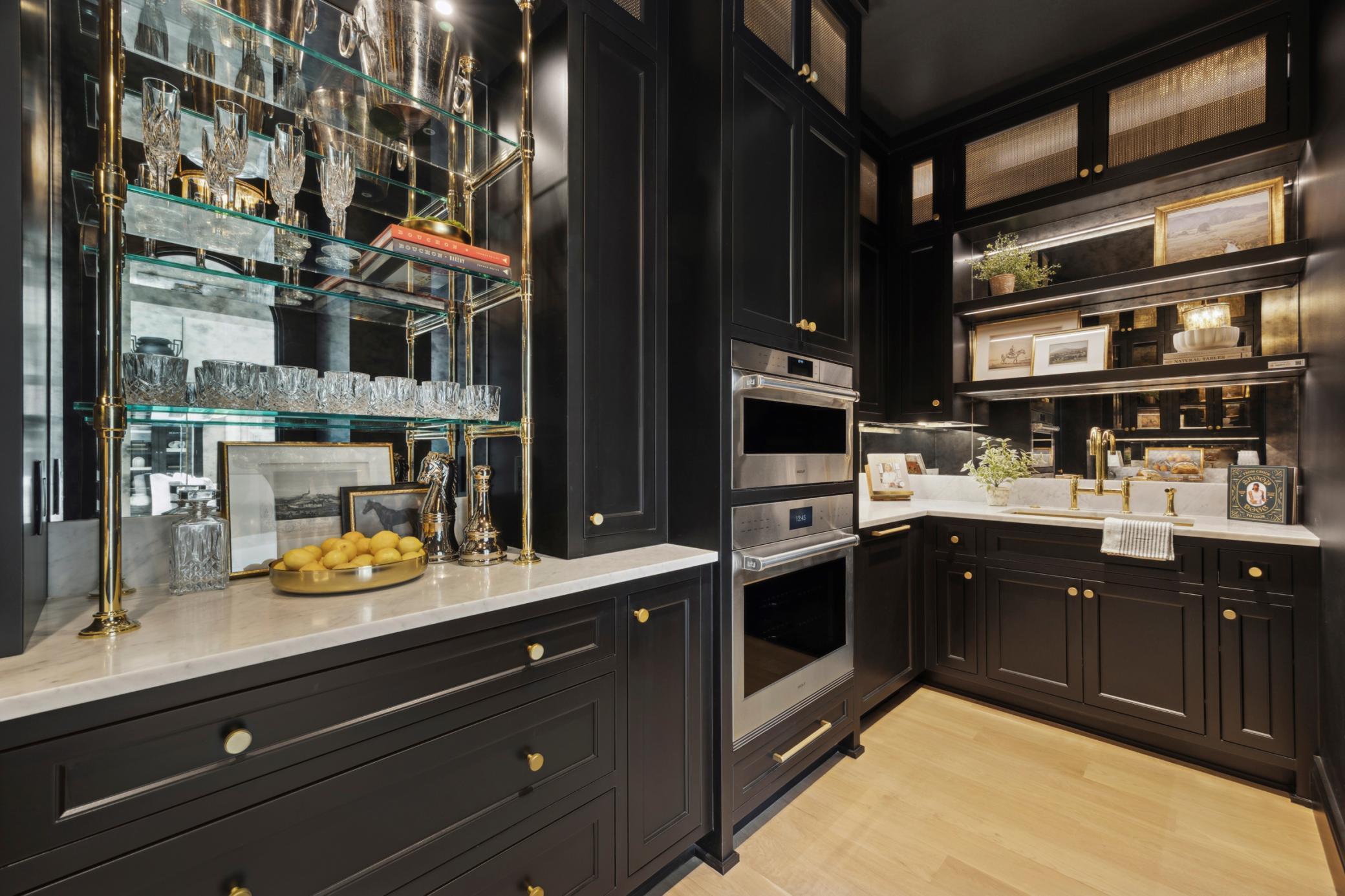 Minnetonka, Minnesota, 55391, United States, 5 Bedrooms Bedrooms, ,5 BathroomsBathrooms,Residential,Active,2010147