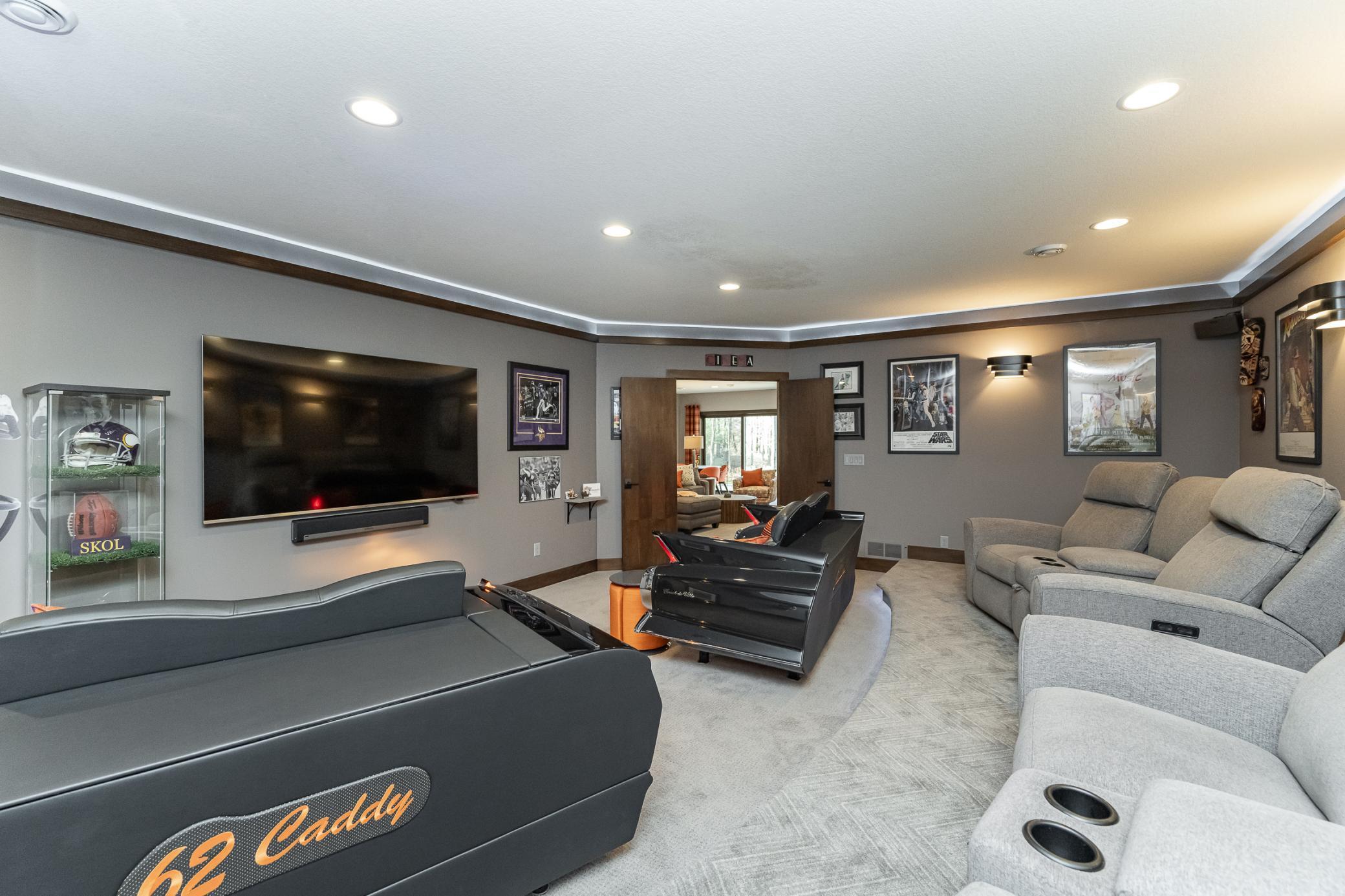 Rochester, Minnesota, 55902, United States, 4 Bedrooms Bedrooms, ,3 BathroomsBathrooms,Residential,Active,1905106