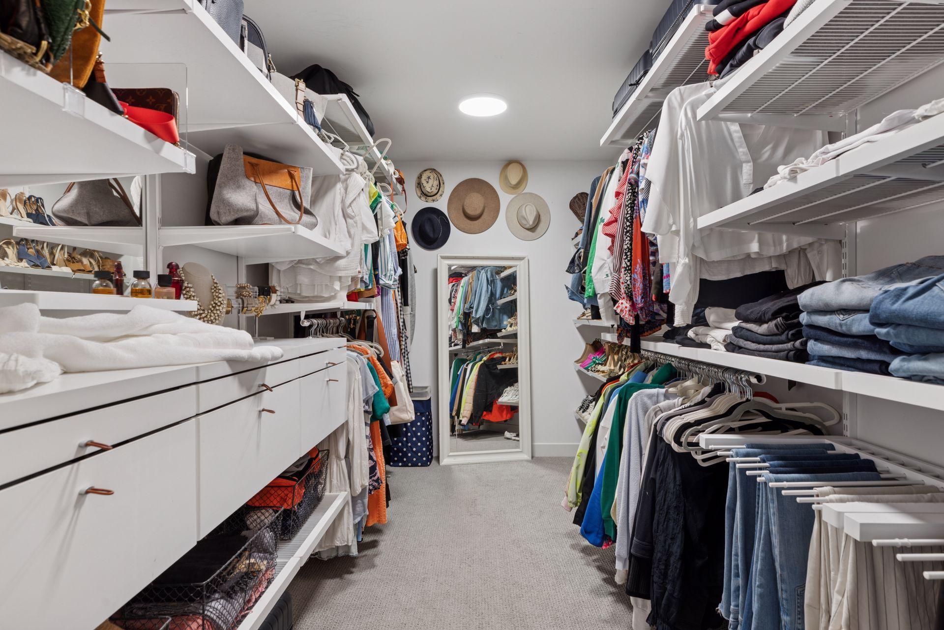 Woodbury, Minnesota, 55129, United States, 6 Bedrooms Bedrooms, ,6 BathroomsBathrooms,Residential,Active,1871286