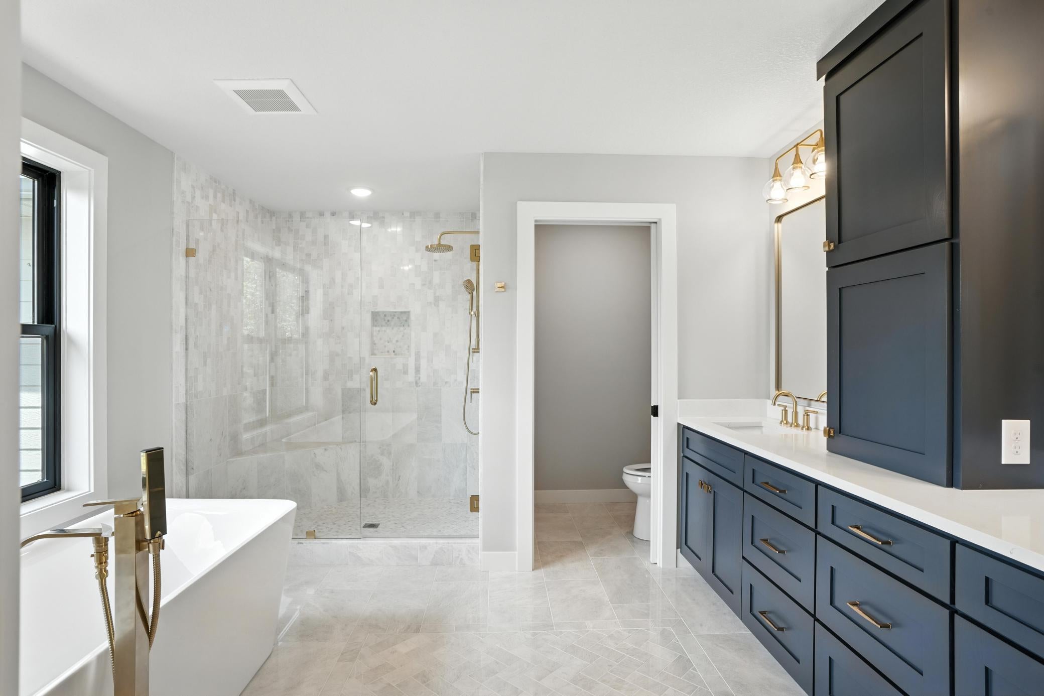 Minnetonka, Minnesota, 55345, United States, 5 Bedrooms Bedrooms, ,4 BathroomsBathrooms,Residential,Active,1900390