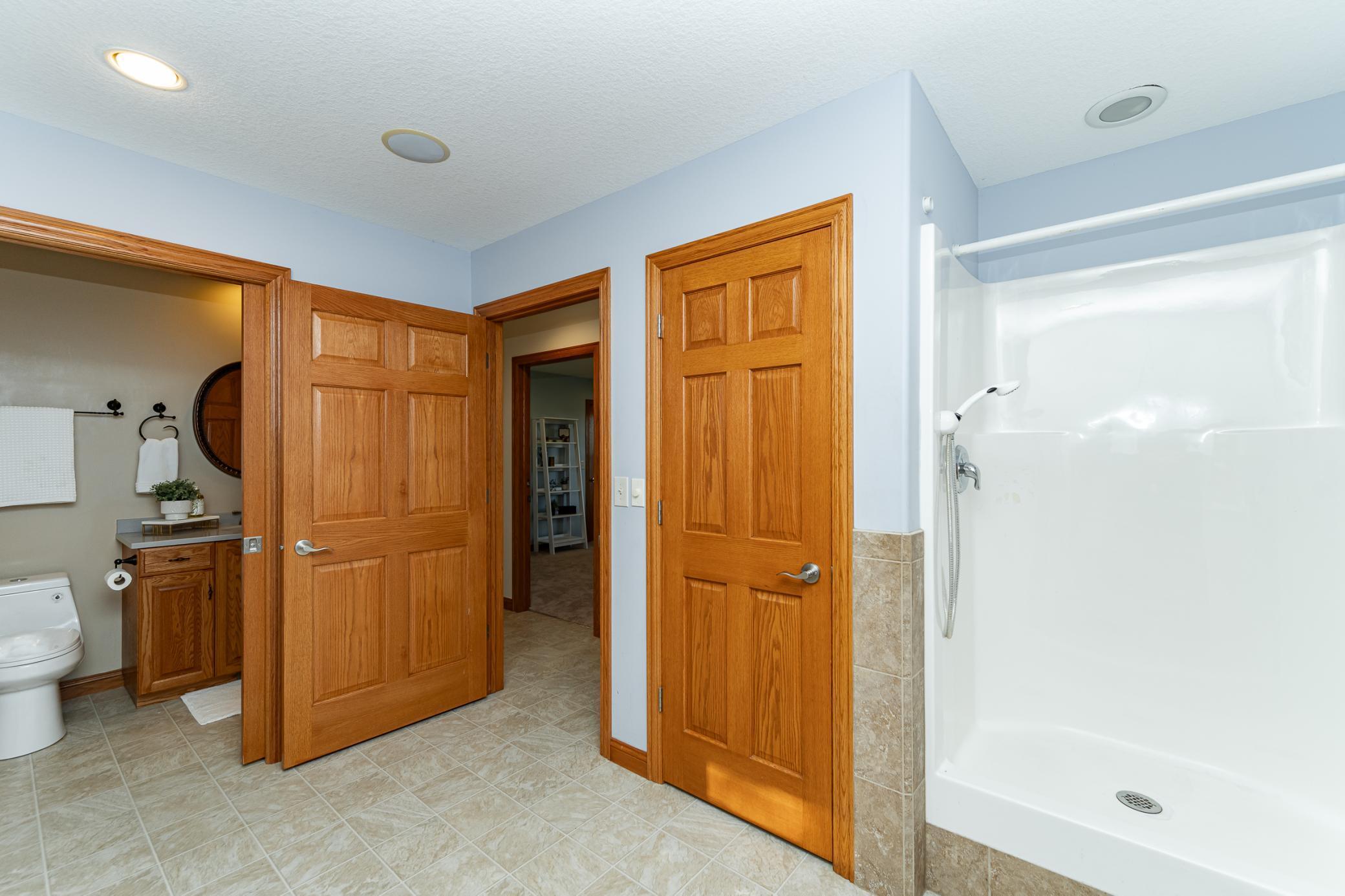 Rochester, Minnesota, 55902, United States, 5 Bedrooms Bedrooms, ,3 BathroomsBathrooms,Residential,Active,1894547