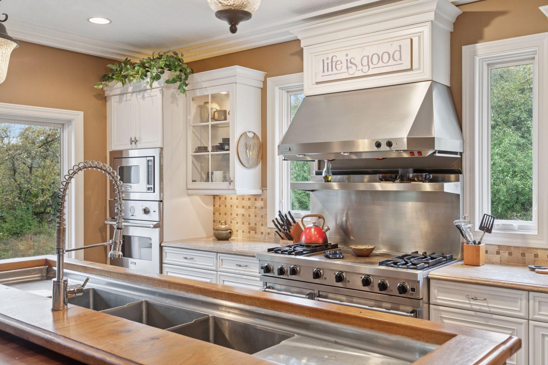 Hudson, Wisconsin, 54016, United States, 4 Bedrooms Bedrooms, ,6 BathroomsBathrooms,Residential,Active,1965807