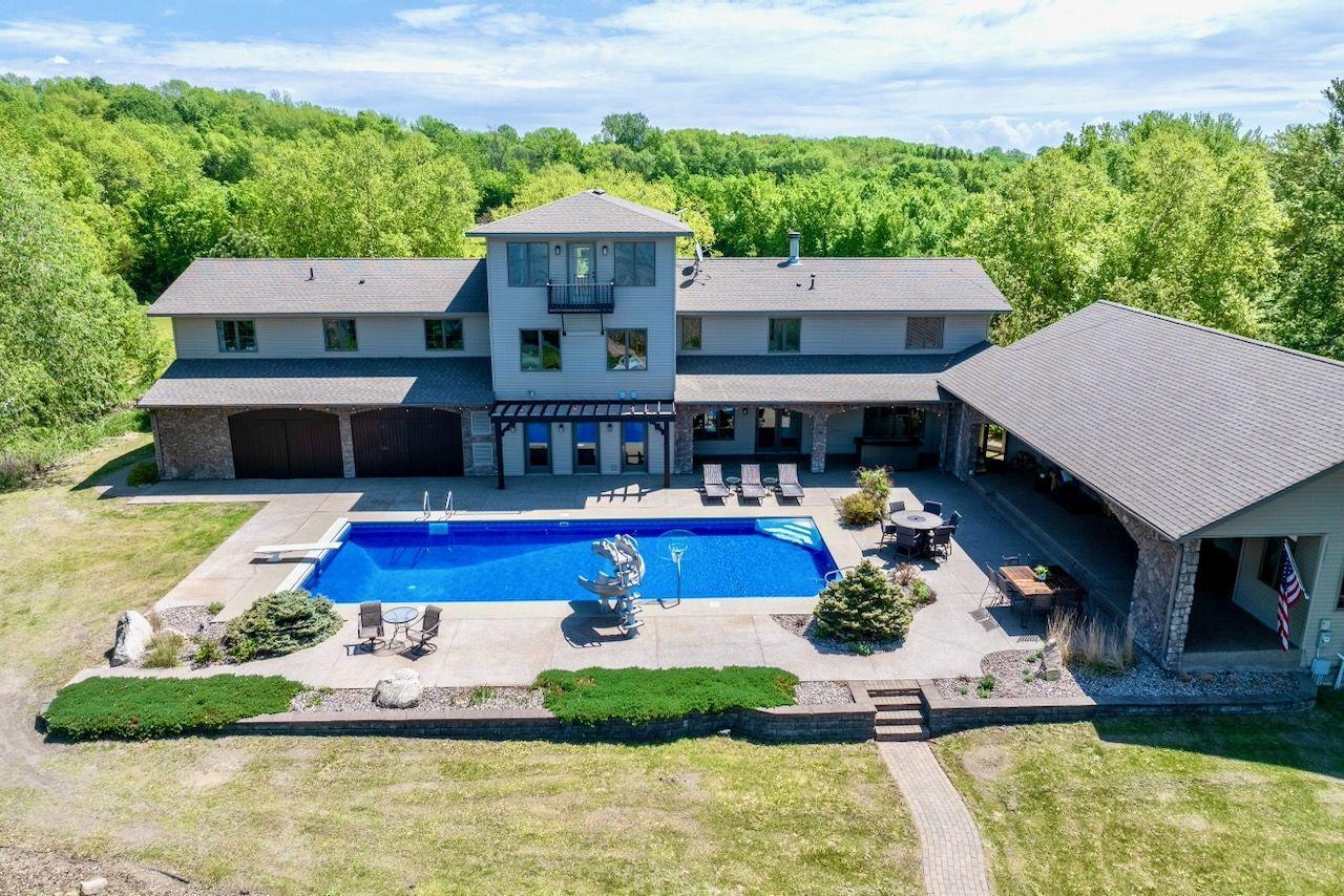 Elysian, Minnesota, 56028, United States, 6 Bedrooms Bedrooms, ,6 BathroomsBathrooms,Residential,Active,1831792