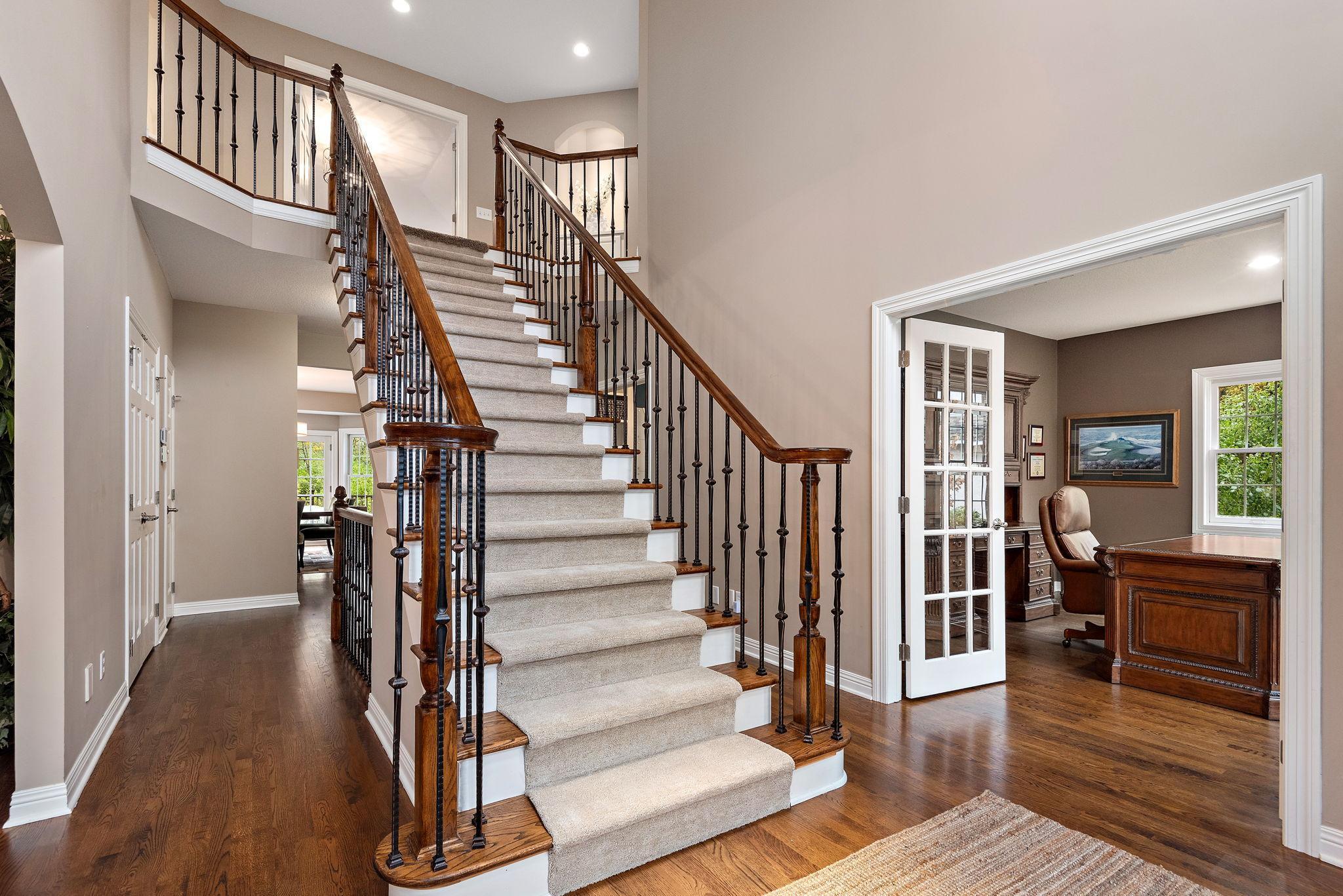 West Saint Paul, Minnesota, 55118, United States, 5 Bedrooms Bedrooms, ,5 BathroomsBathrooms,Residential,Active,1904170