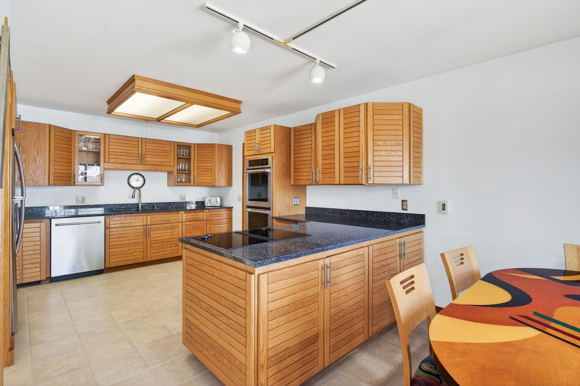 Excelsior, Minnesota, 55331, United States, 4 Bedrooms Bedrooms, ,5 BathroomsBathrooms,Residential,Active,2017105