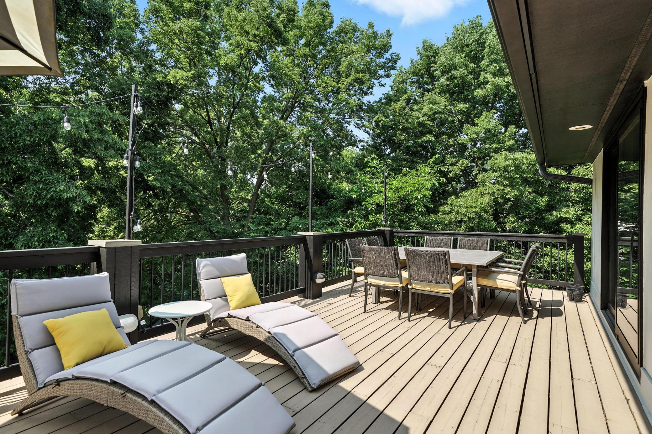 Minnetonka, Minnesota, 55345, United States, 5 Bedrooms Bedrooms, ,3 BathroomsBathrooms,Residential,Active,1971001