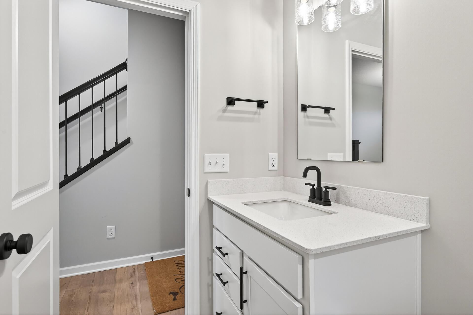 Saint Paul, Minnesota, 55116, United States, 4 Bedrooms Bedrooms, ,4 BathroomsBathrooms,Residential,Active,2003561