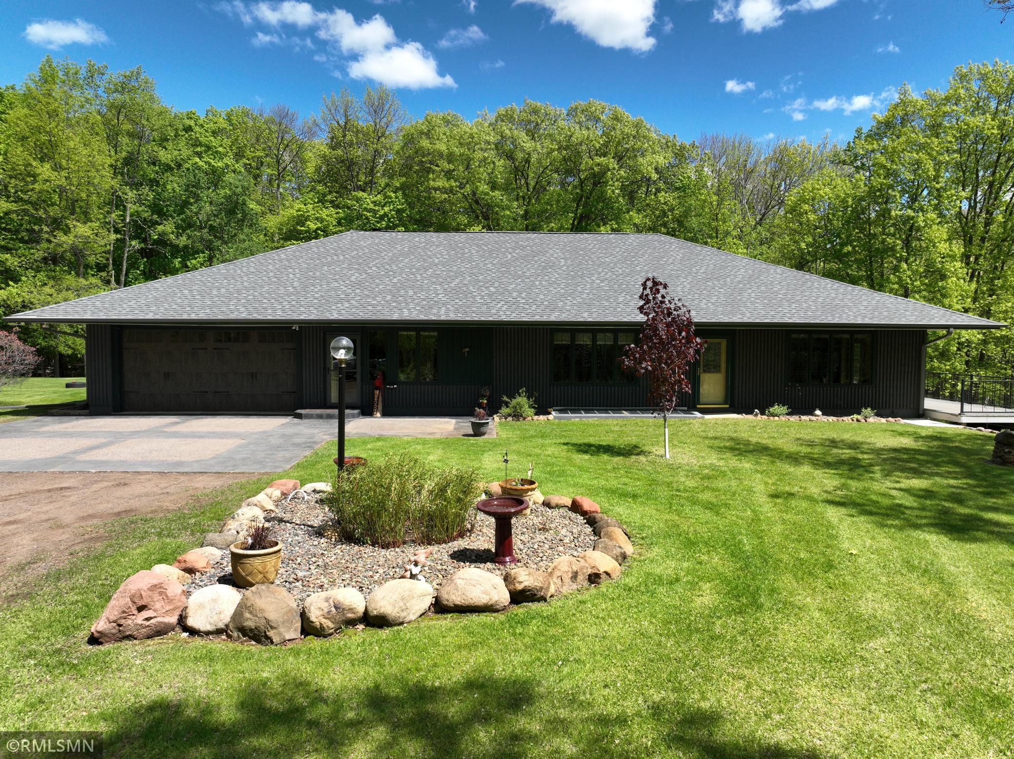 Sandstone, Minnesota, 55072, United States, ,4 BathroomsBathrooms,Residential,Active,1843389