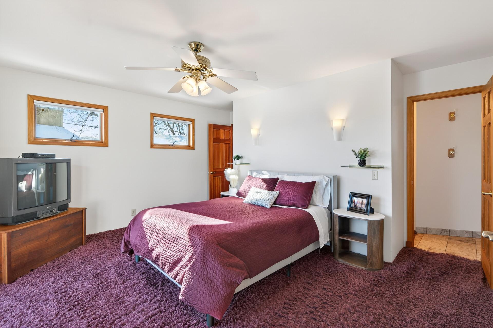 Excelsior, Minnesota, 55331, United States, 4 Bedrooms Bedrooms, ,5 BathroomsBathrooms,Residential,Active,2017105