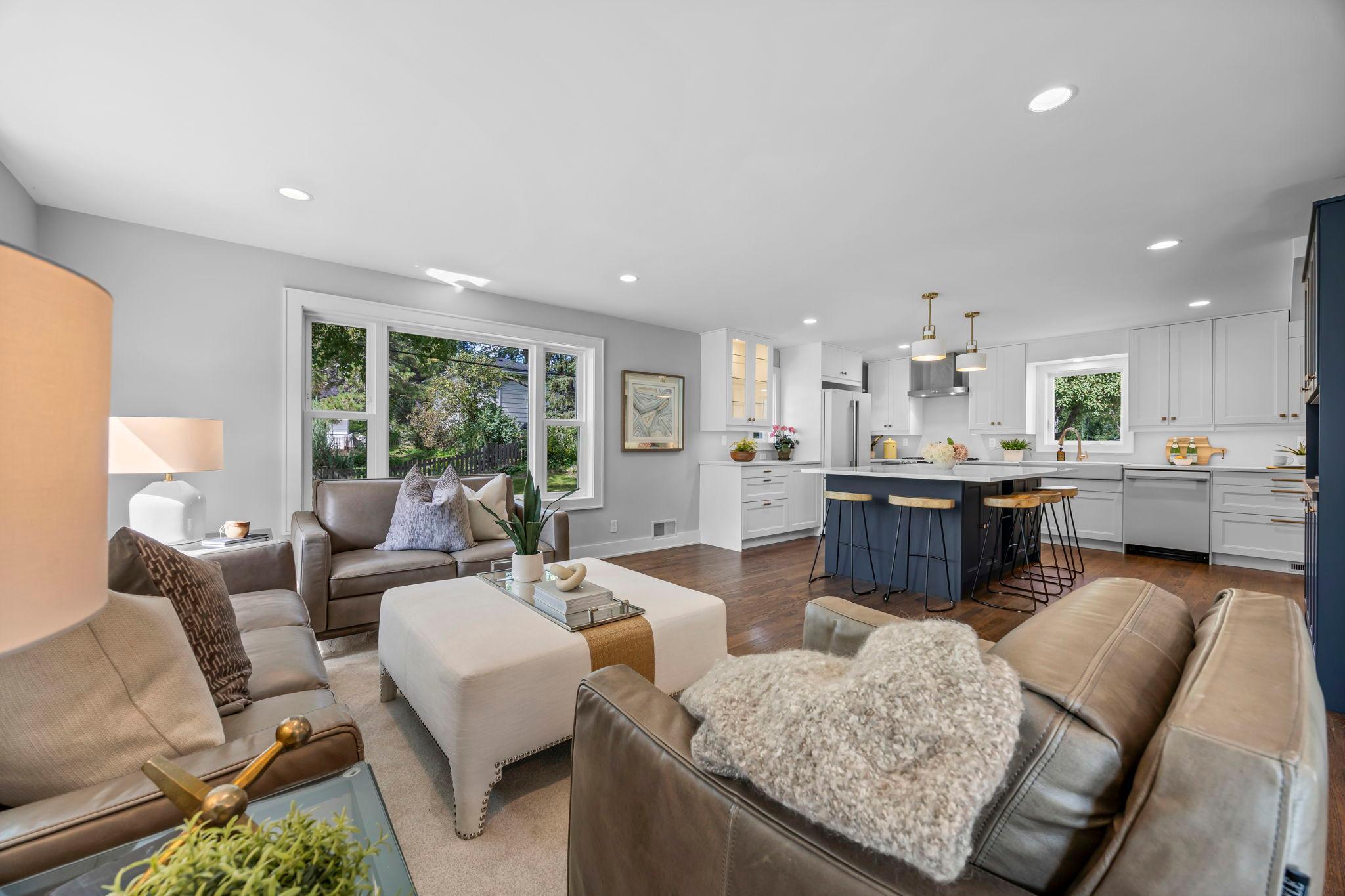 Minneapolis, Minnesota, 55435, United States, 5 Bedrooms Bedrooms, ,5 BathroomsBathrooms,Residential,Active,1944270