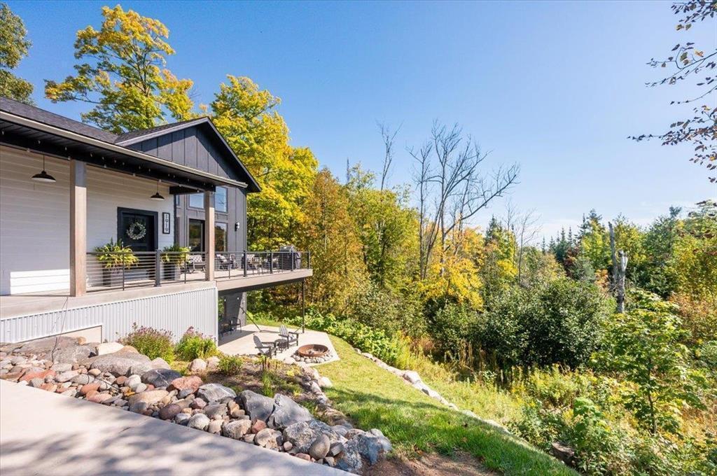 Duluth, Minnesota, 55811, United States, 3 Bedrooms Bedrooms, ,3 BathroomsBathrooms,Residential,Active,1963384