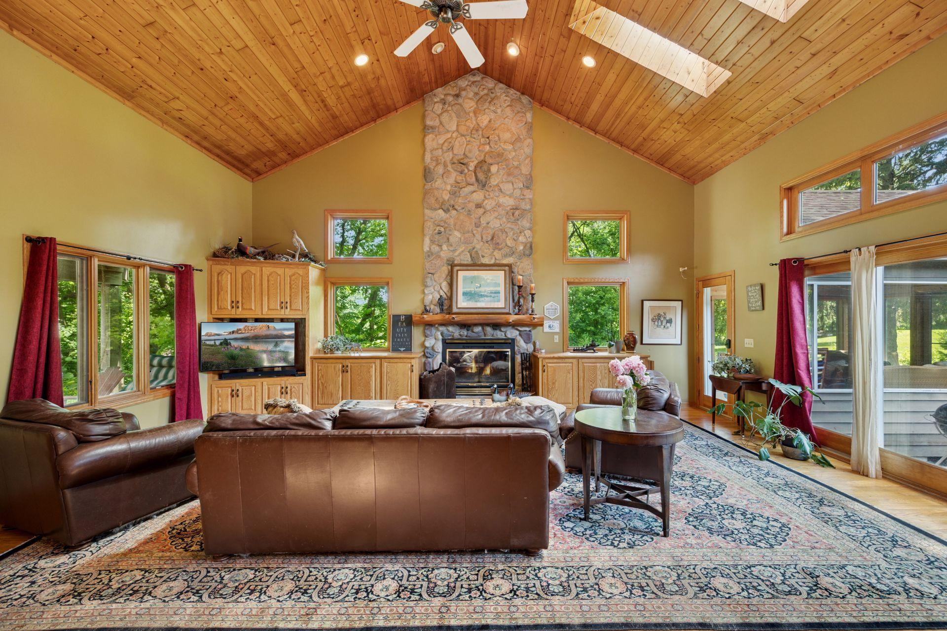 Wayzata, Minnesota, 55391, United States, 5 Bedrooms Bedrooms, ,4 BathroomsBathrooms,Residential,Active,2008341