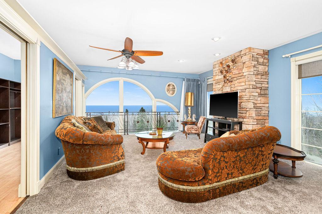 Two Harbors, Minnesota, 55616, United States, ,2 BathroomsBathrooms,Residential,Active,1849512