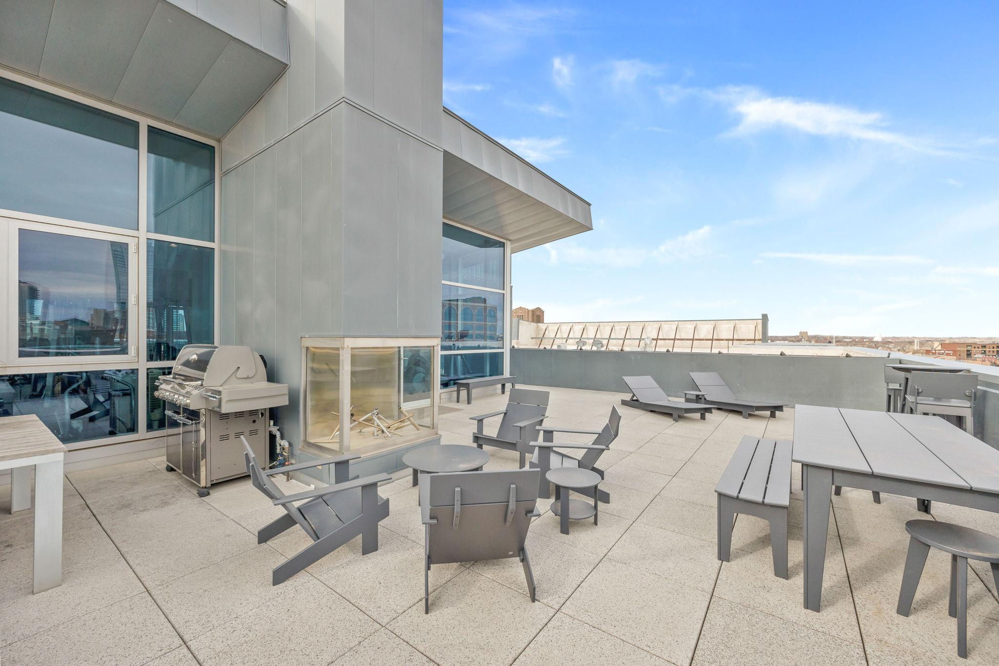 Minneapolis, Minnesota, 55401, United States, 2 Bedrooms Bedrooms, ,3 BathroomsBathrooms,Residential,Active,1756828