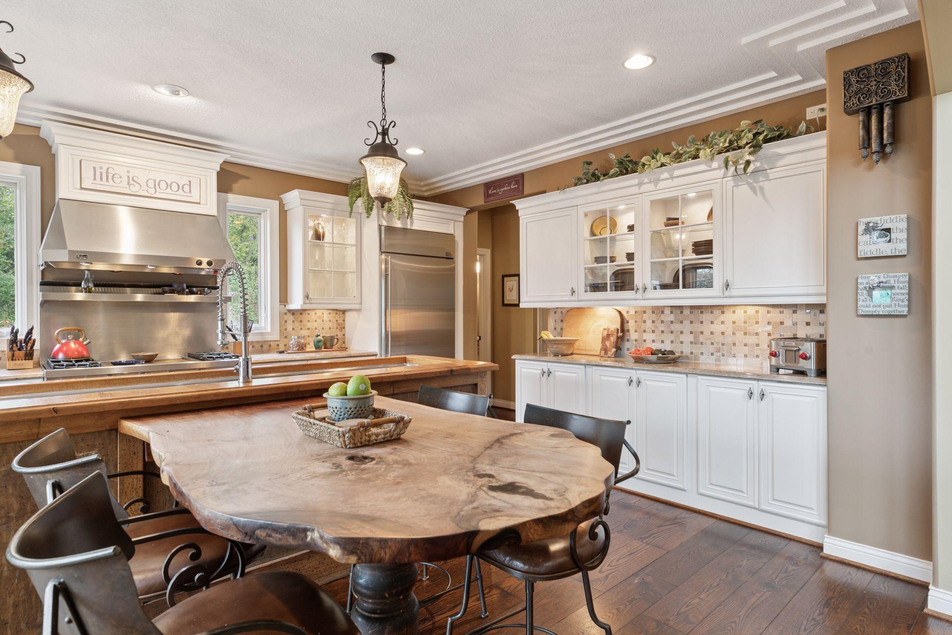 Hudson, Wisconsin, 54016, United States, 4 Bedrooms Bedrooms, ,6 BathroomsBathrooms,Residential,Active,1965807