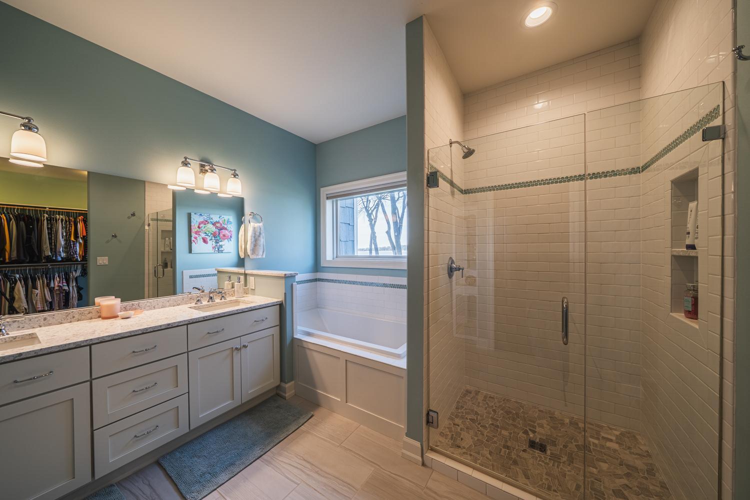 Detroit Lakes, Minnesota, 56501, United States, 6 Bedrooms Bedrooms, ,4 BathroomsBathrooms,Residential,Active,1798172