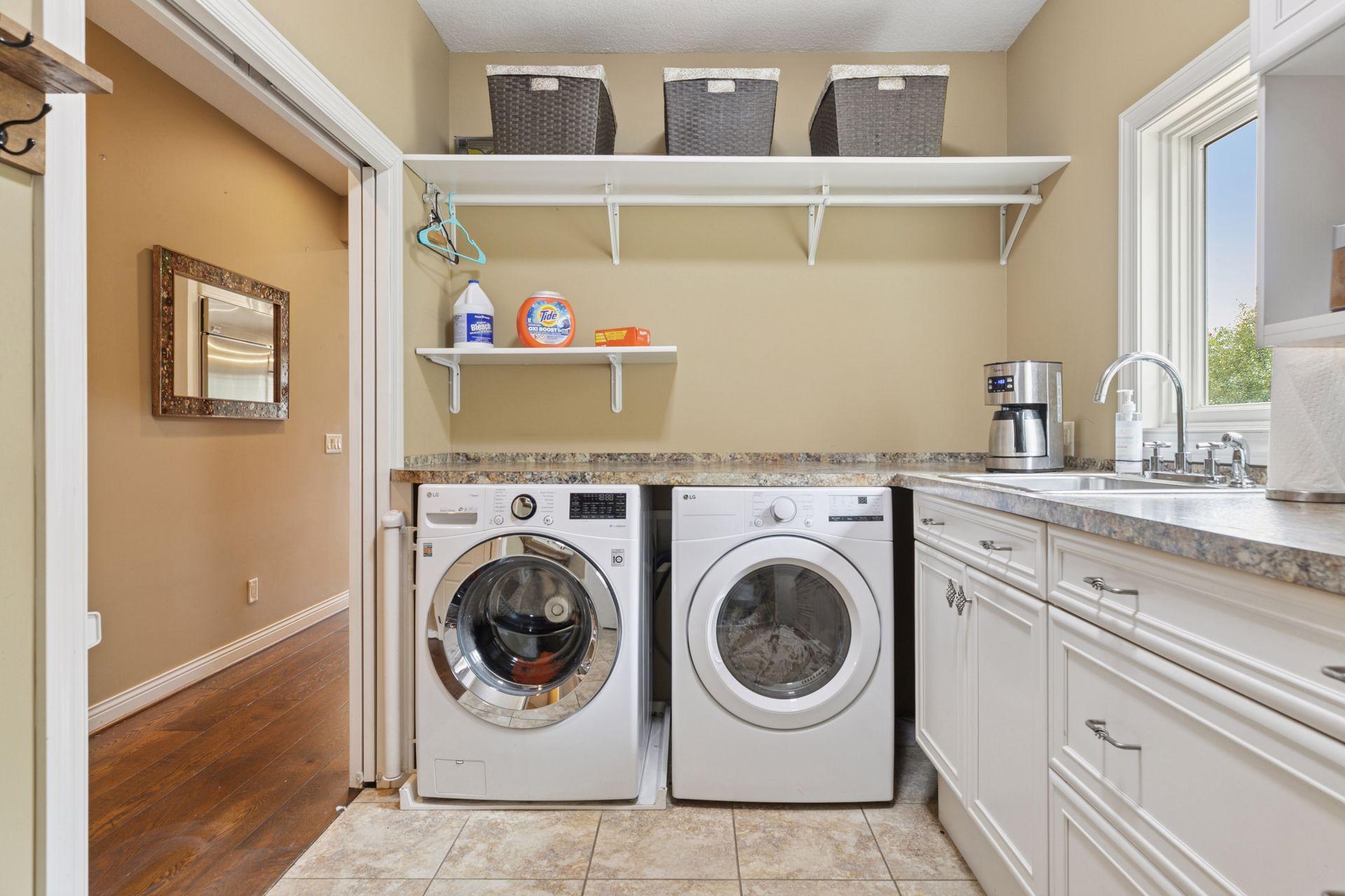 Hudson, Wisconsin, 54016, United States, 4 Bedrooms Bedrooms, ,6 BathroomsBathrooms,Residential,Active,1965807