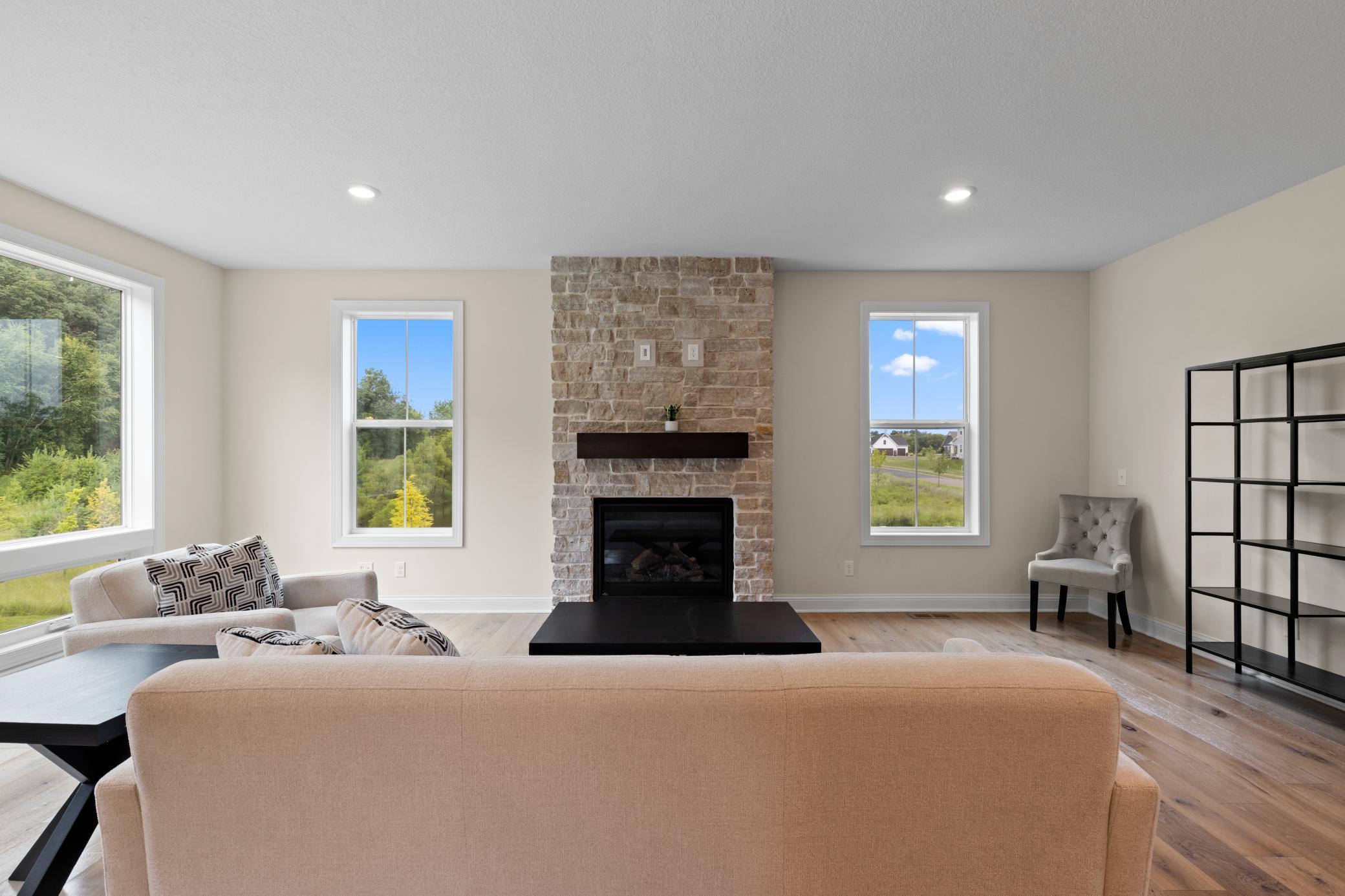 Lake Elmo, Minnesota, 55042, United States, 5 Bedrooms Bedrooms, ,5 BathroomsBathrooms,Residential,Active,1899902
