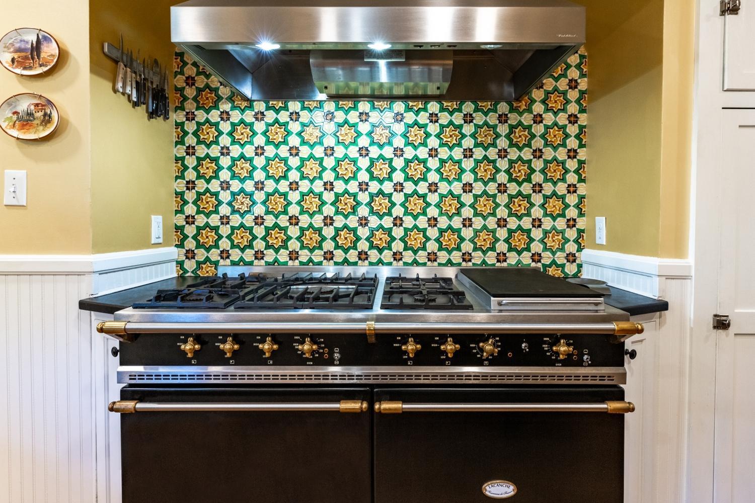 Winona, Minnesota, 55987, United States, 6 Bedrooms Bedrooms, ,6 BathroomsBathrooms,Residential,Active,1926925