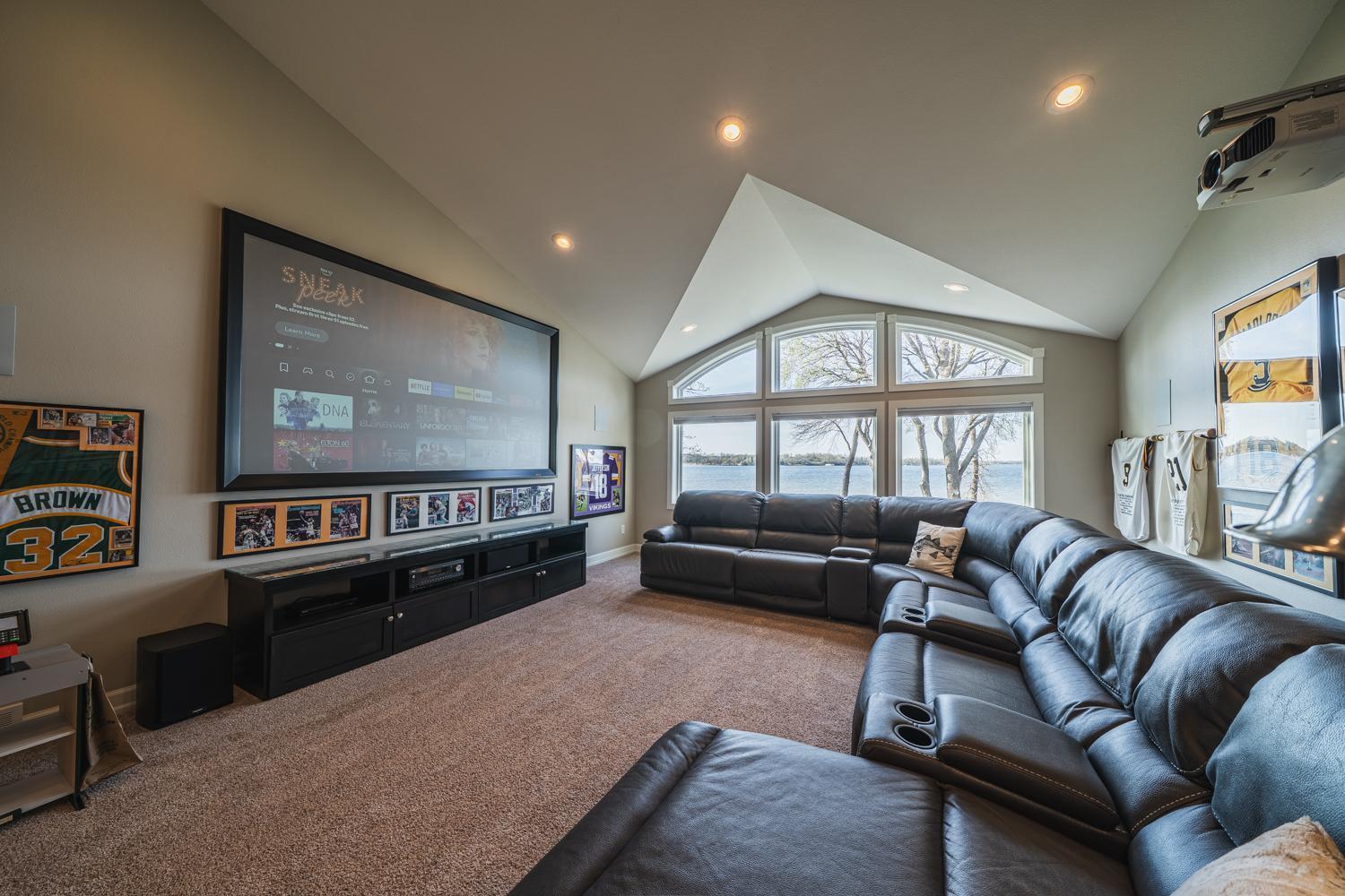Detroit Lakes, Minnesota, 56501, United States, 6 Bedrooms Bedrooms, ,4 BathroomsBathrooms,Residential,Active,1798172