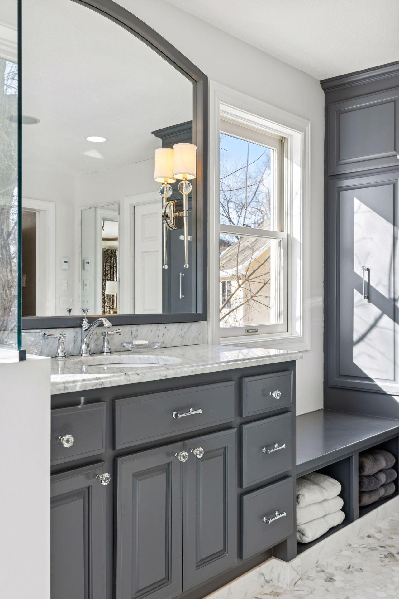 West Saint Paul, Minnesota, 55118, United States, 5 Bedrooms Bedrooms, ,5 BathroomsBathrooms,Residential,Active,2013431