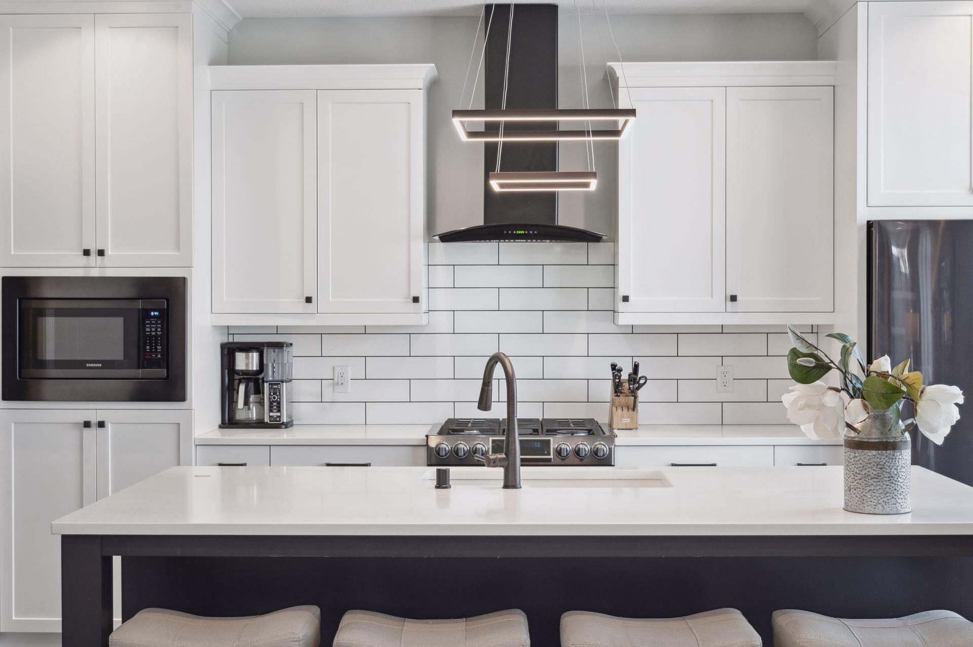 Mound, Minnesota, 55364, United States, 4 Bedrooms Bedrooms, ,4 BathroomsBathrooms,Residential,Active,1972161