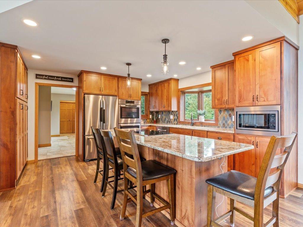 Merrifield, Minnesota, 56465, United States, 6 Bedrooms Bedrooms, ,4 BathroomsBathrooms,Residential,Active,1934819