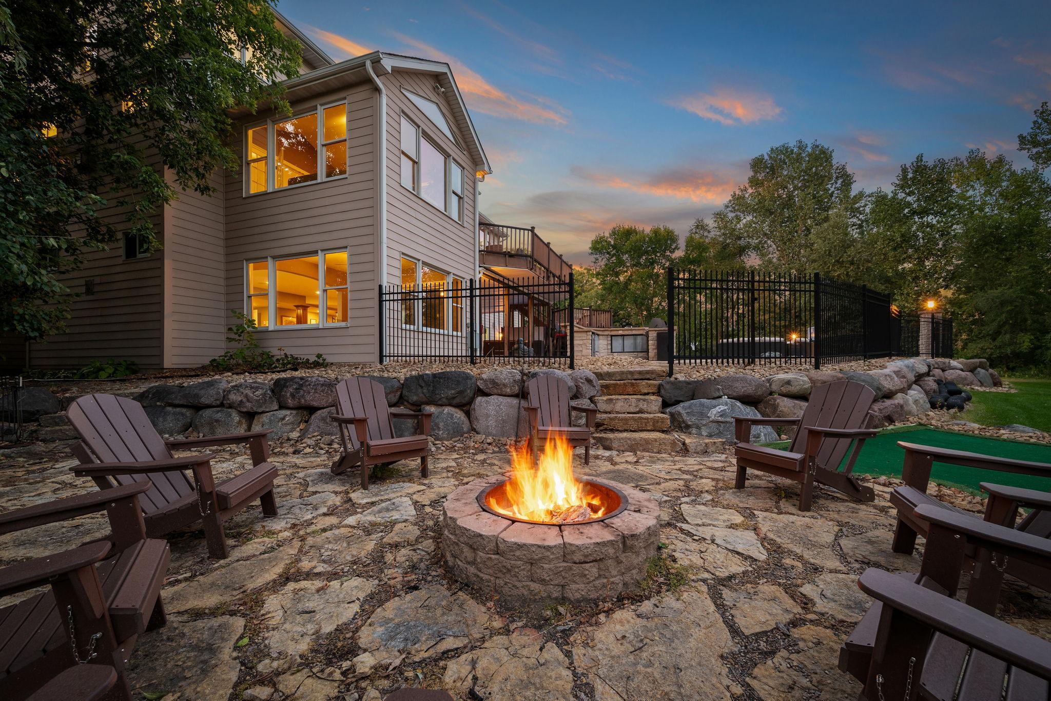 West Saint Paul, Minnesota, 55118, United States, 5 Bedrooms Bedrooms, ,5 BathroomsBathrooms,Residential,Active,2013431