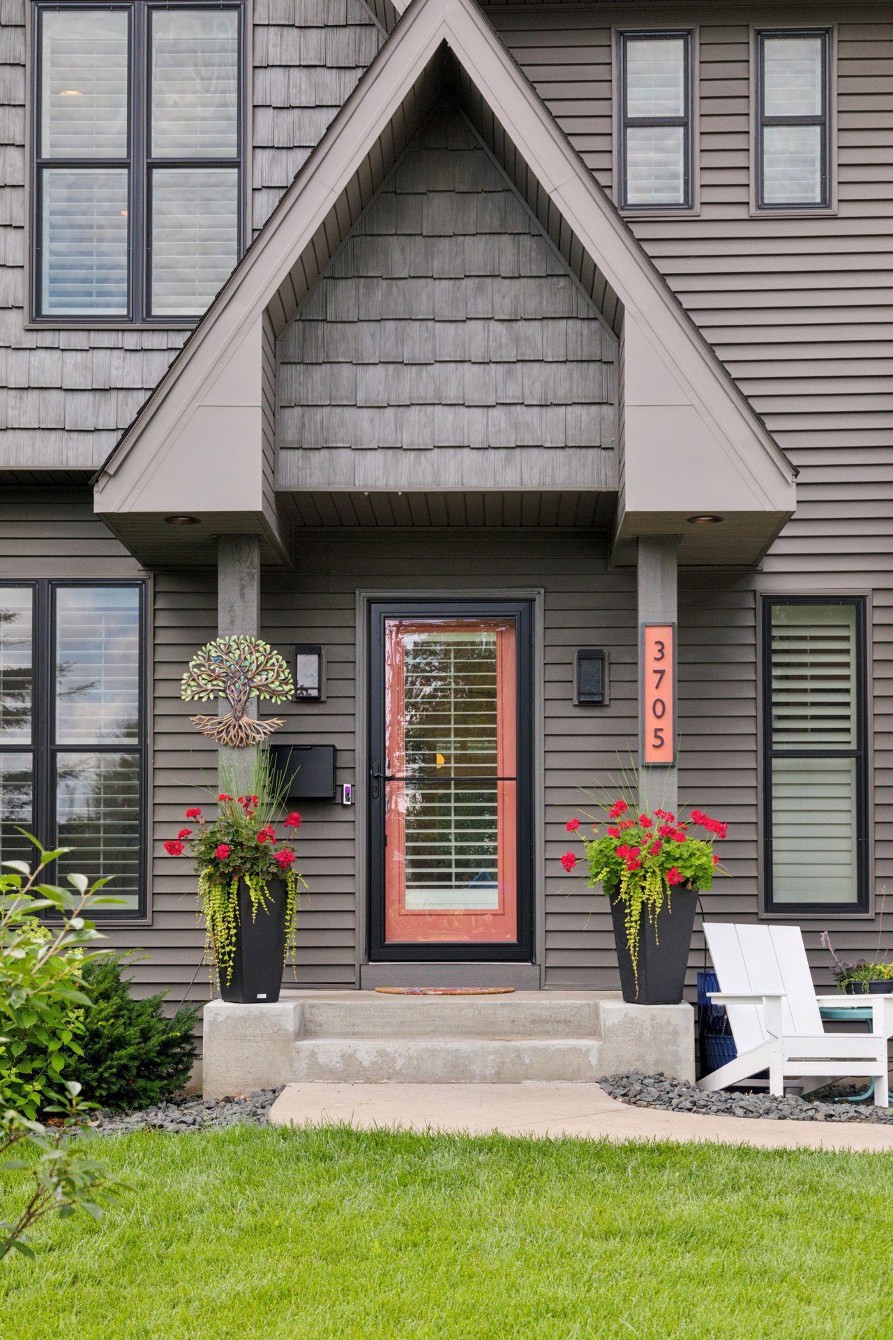 Minneapolis, Minnesota, 55410, United States, 5 Bedrooms Bedrooms, ,5 BathroomsBathrooms,Residential,Active,1929403