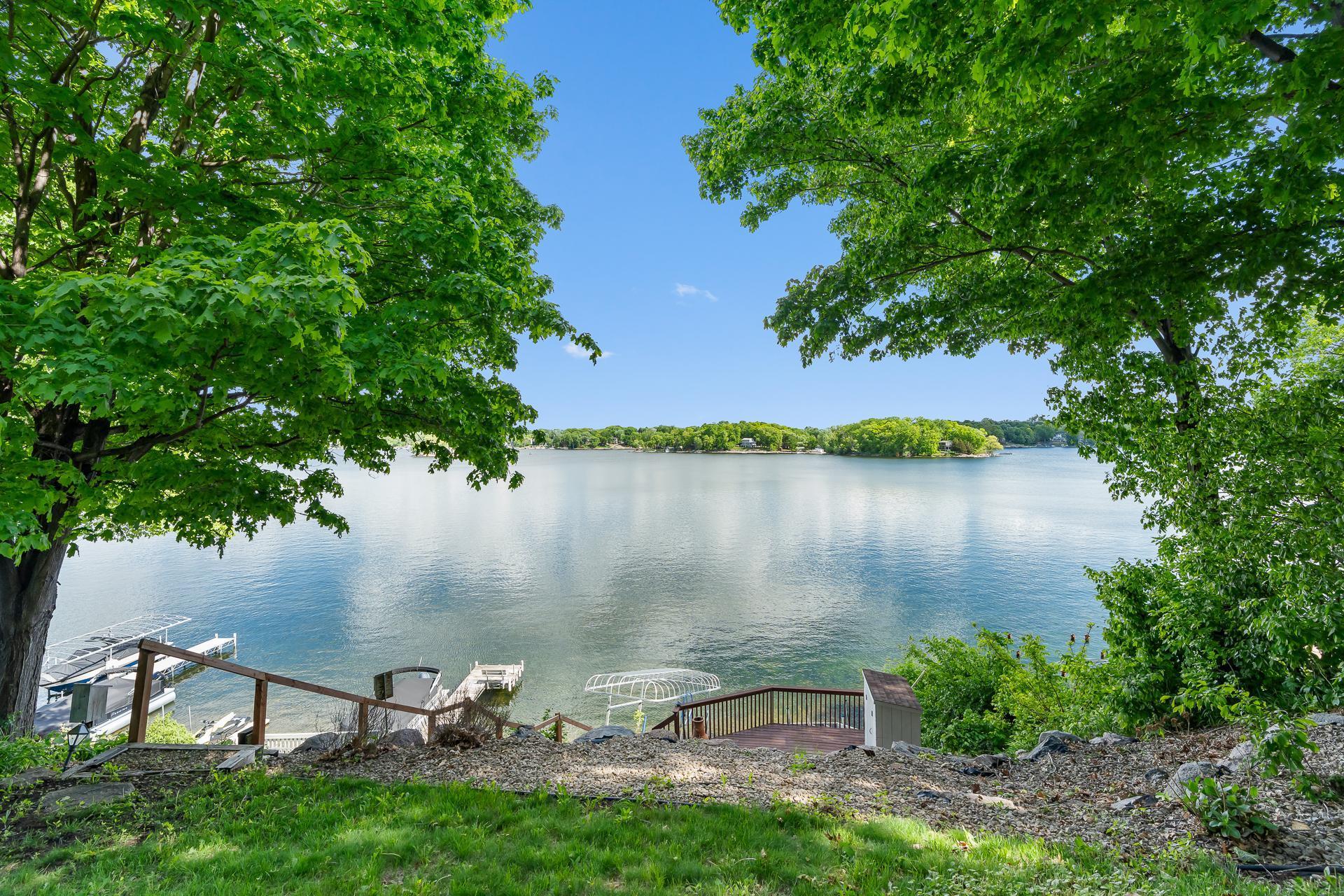 Prior Lake, Minnesota, 55372, United States, 4 Bedrooms Bedrooms, ,4 BathroomsBathrooms,Residential,Active,1995257