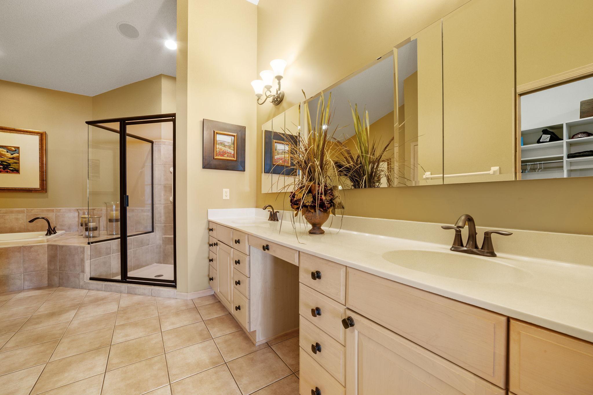 Wayzata, Minnesota, 55391, United States, 4 Bedrooms Bedrooms, ,3 BathroomsBathrooms,Residential,Active,1953718