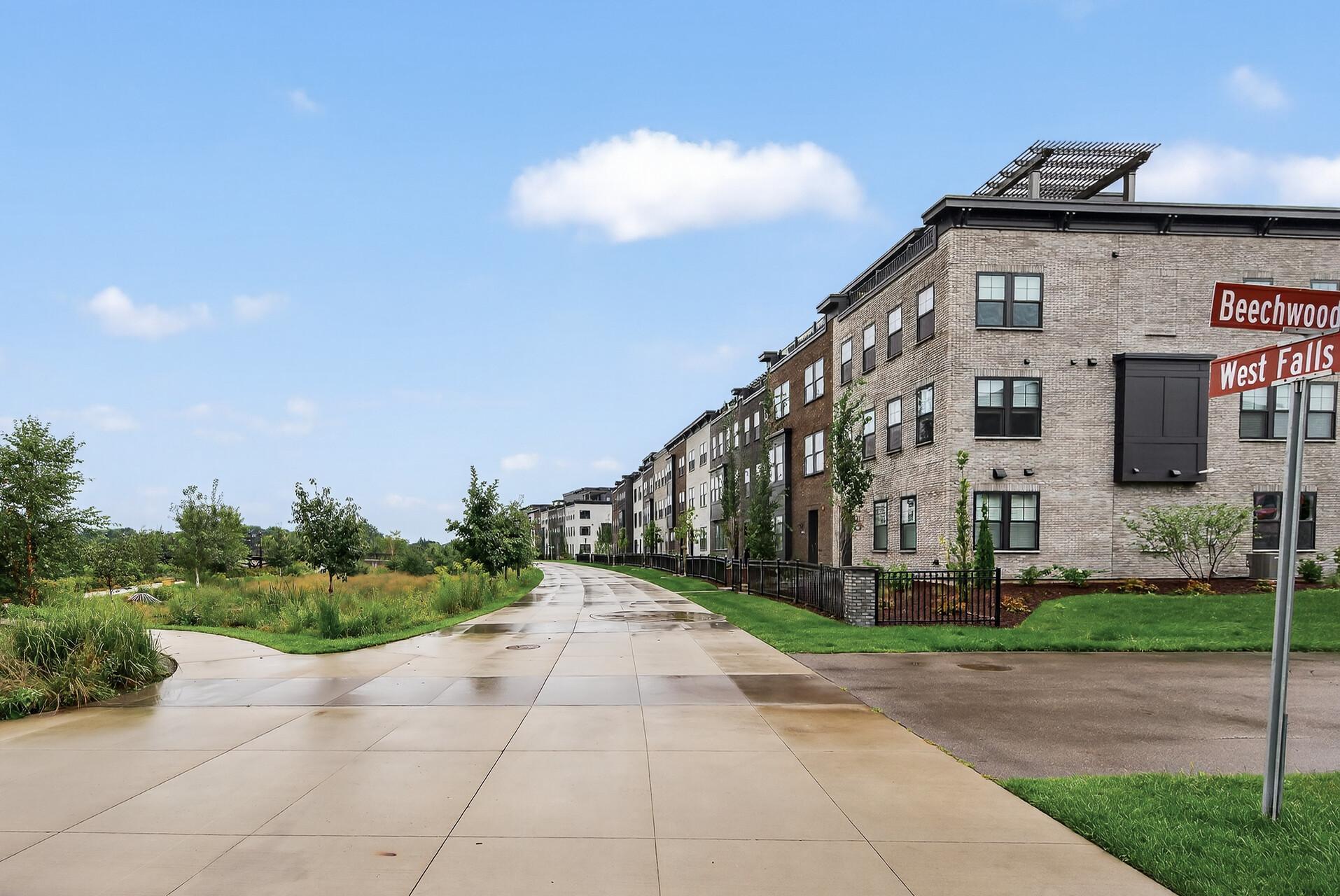 Saint Paul, Minnesota, 55116, United States, 4 Bedrooms Bedrooms, ,4 BathroomsBathrooms,Residential,Active,2003561